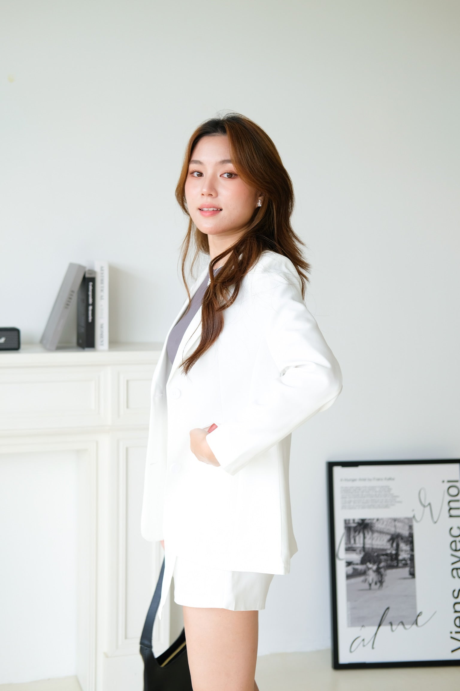 In A Meeting Collared Blazer (White)