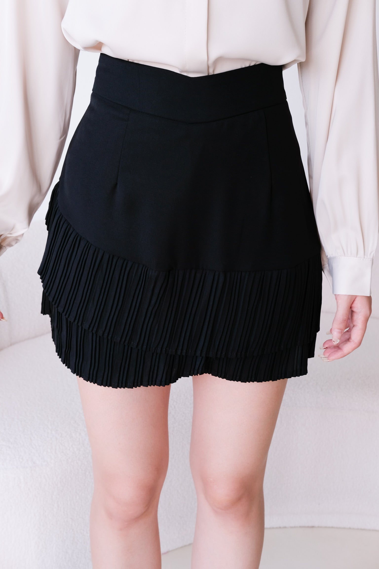 Shea Irregular Pleated Skirt (Black)