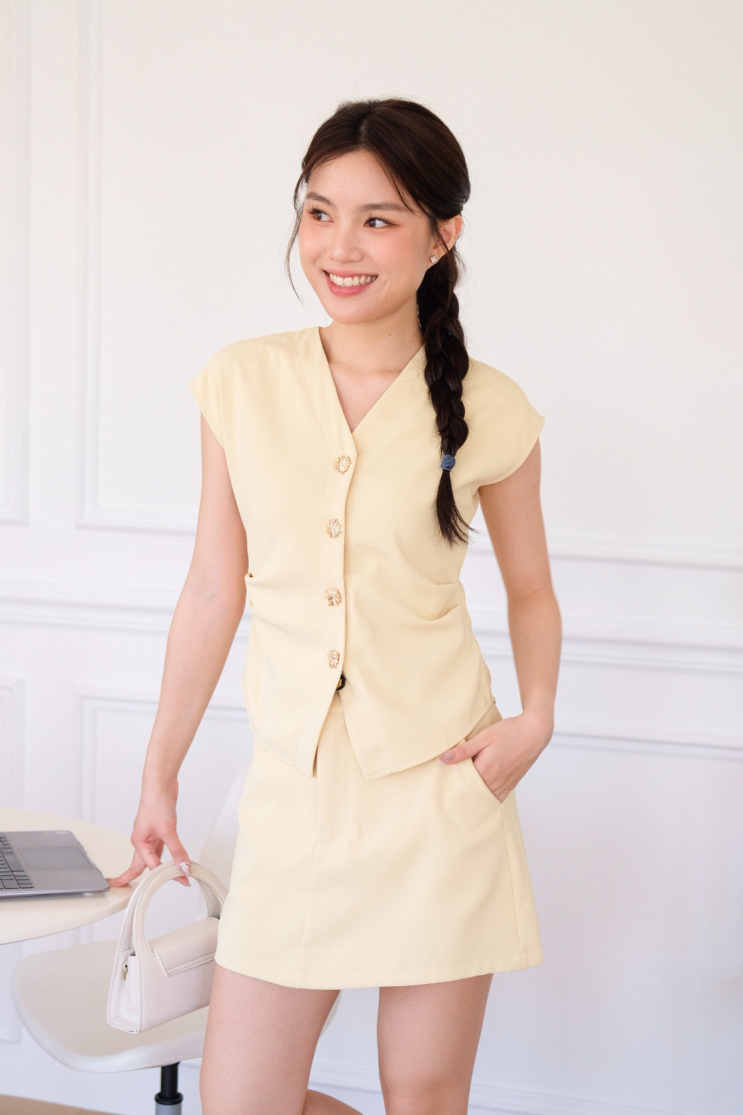 Jarelle Metallic Button Set (Yellow)