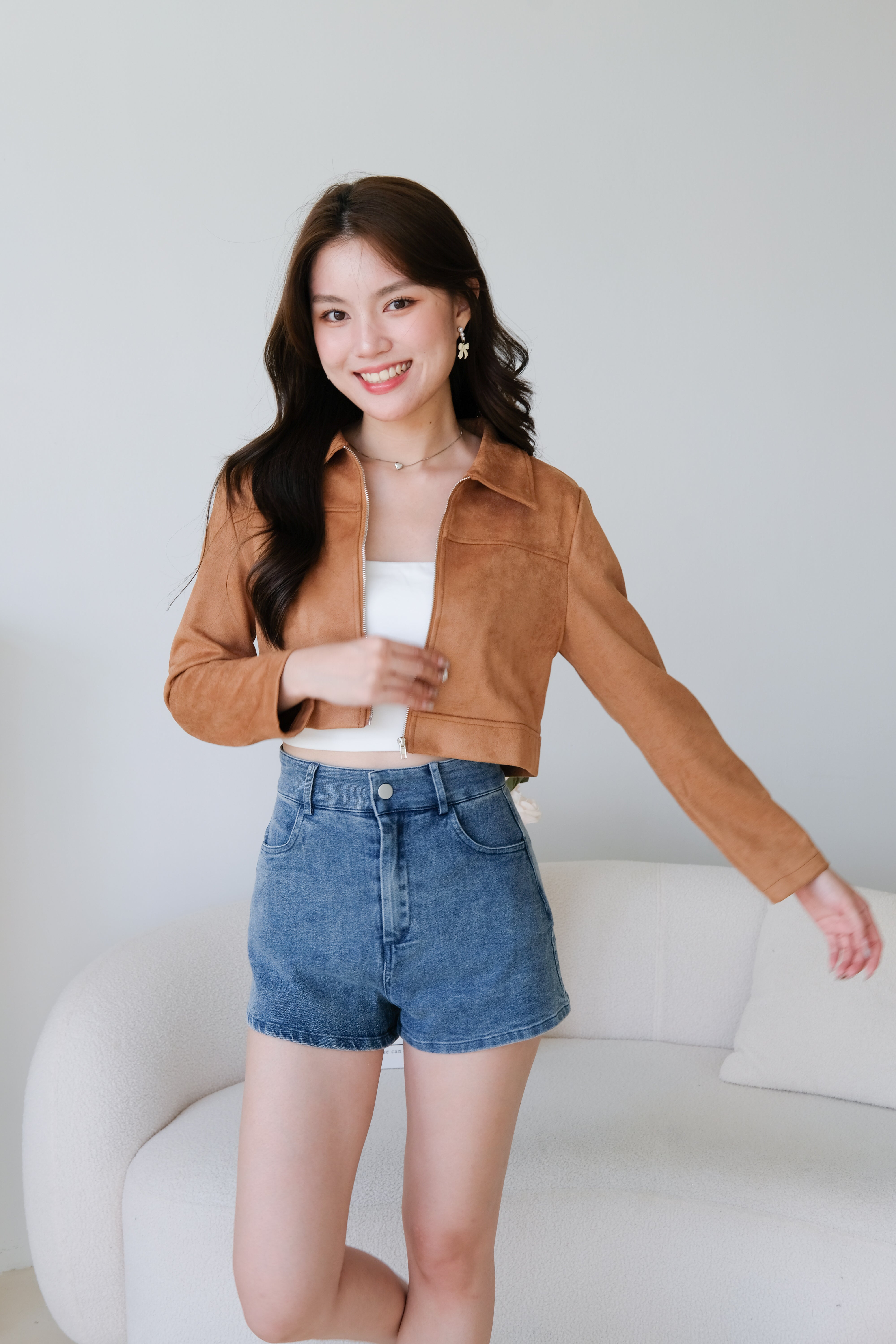 Megan Short Velvet Fall Cropped Outerwear (Khaki)