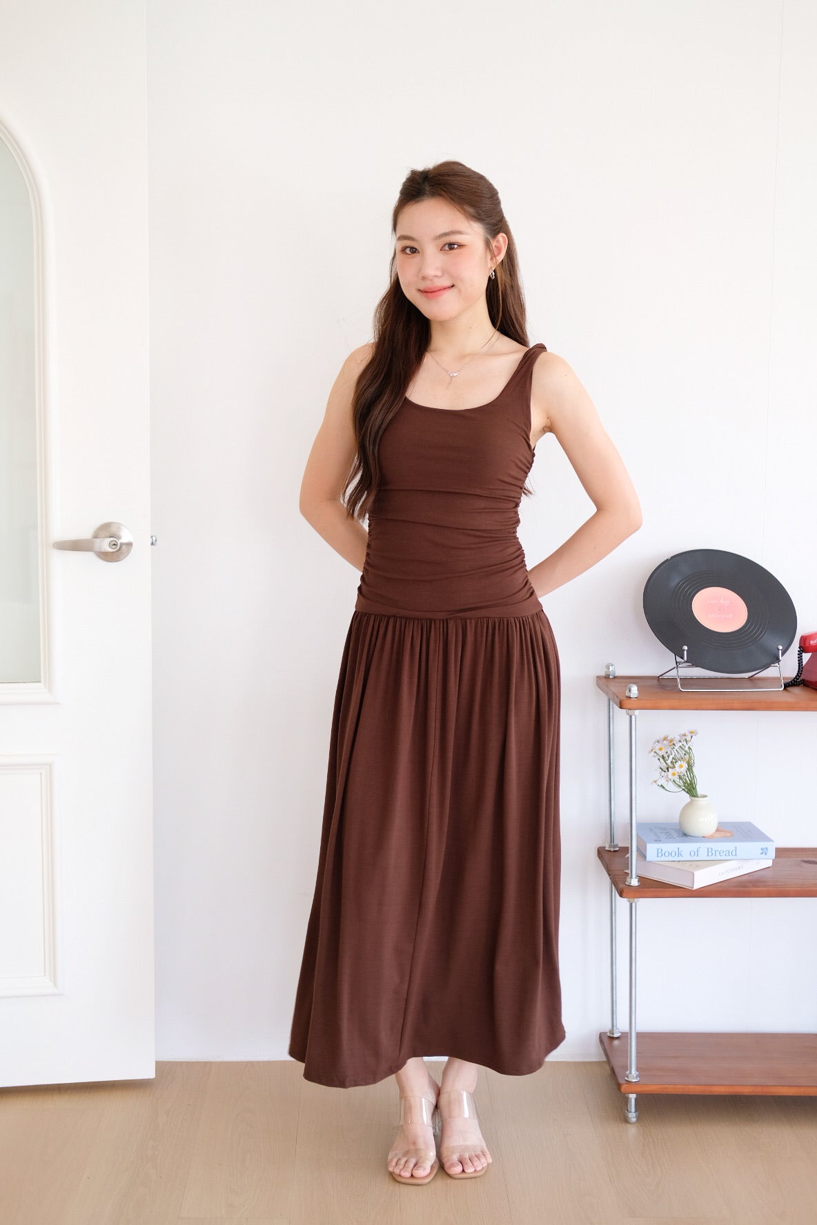 Rosalyn Scoop Ruched Maxi Dress (Mocha)