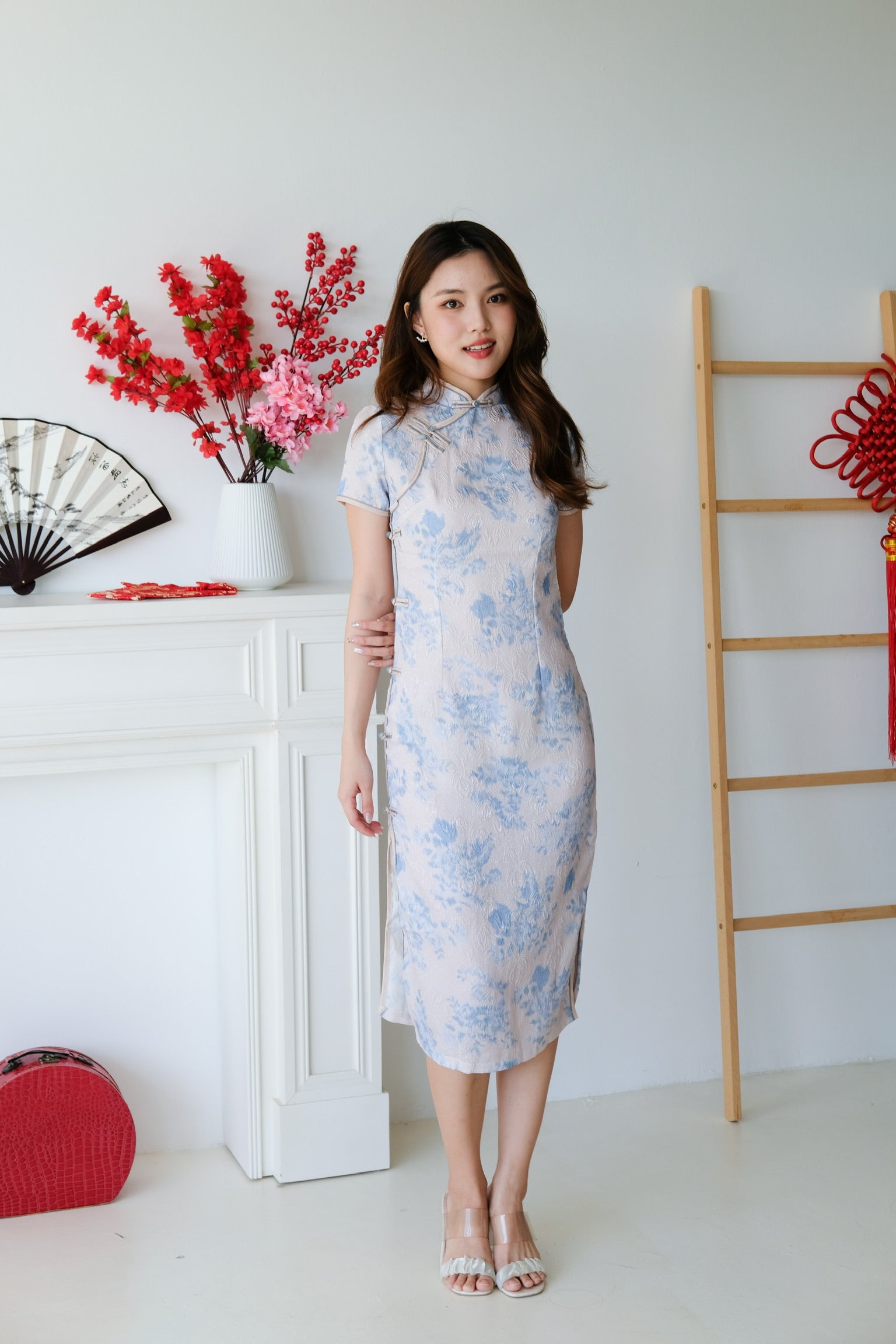 Shu Floral Cheongsam Dress (White)