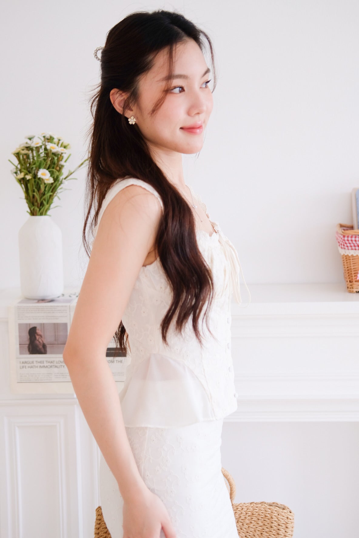 Janice Eyelet Ruched Top (Cream)