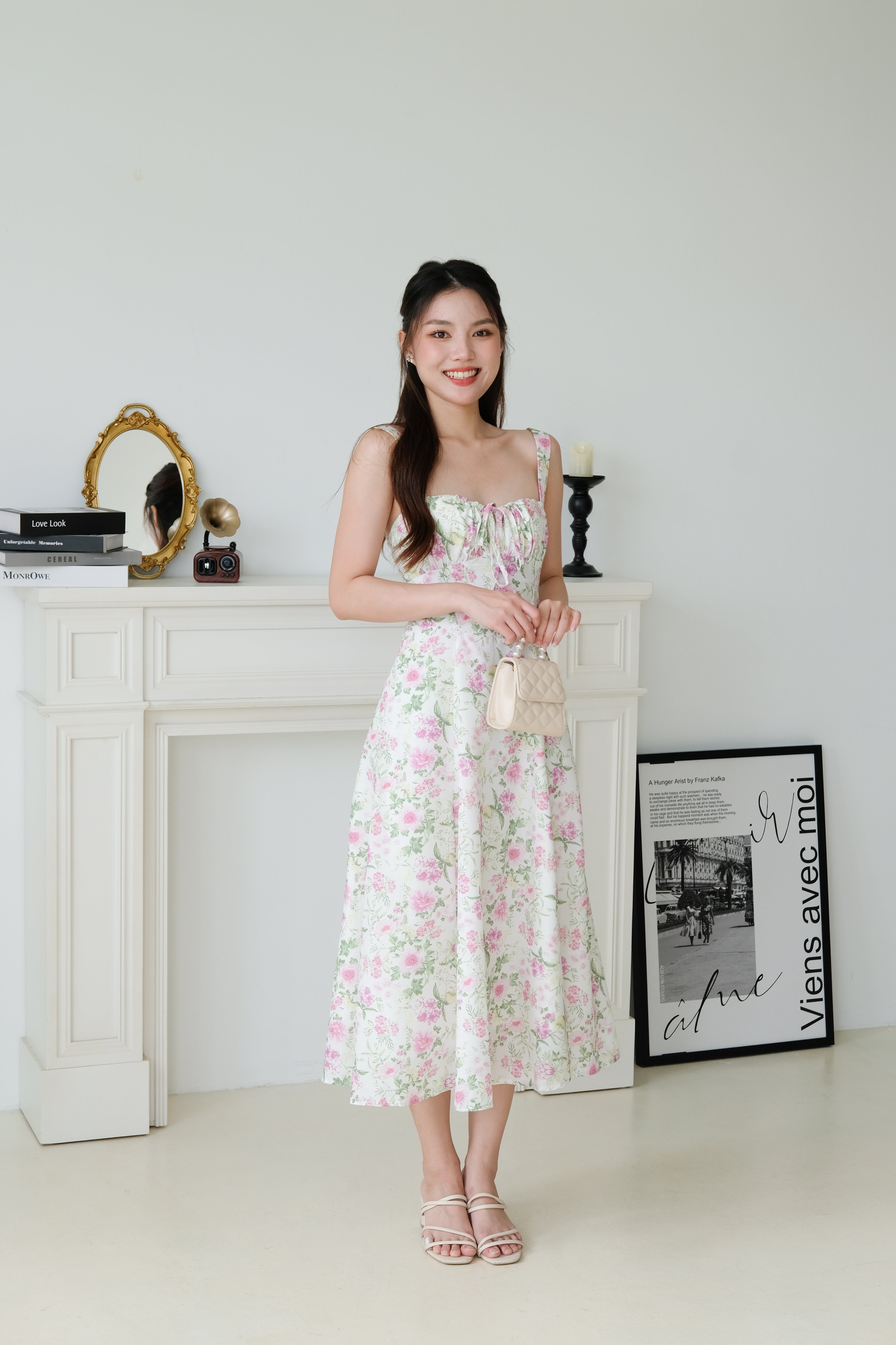 Maisy Ruched Porcelain Maxi Dress (Floral White)