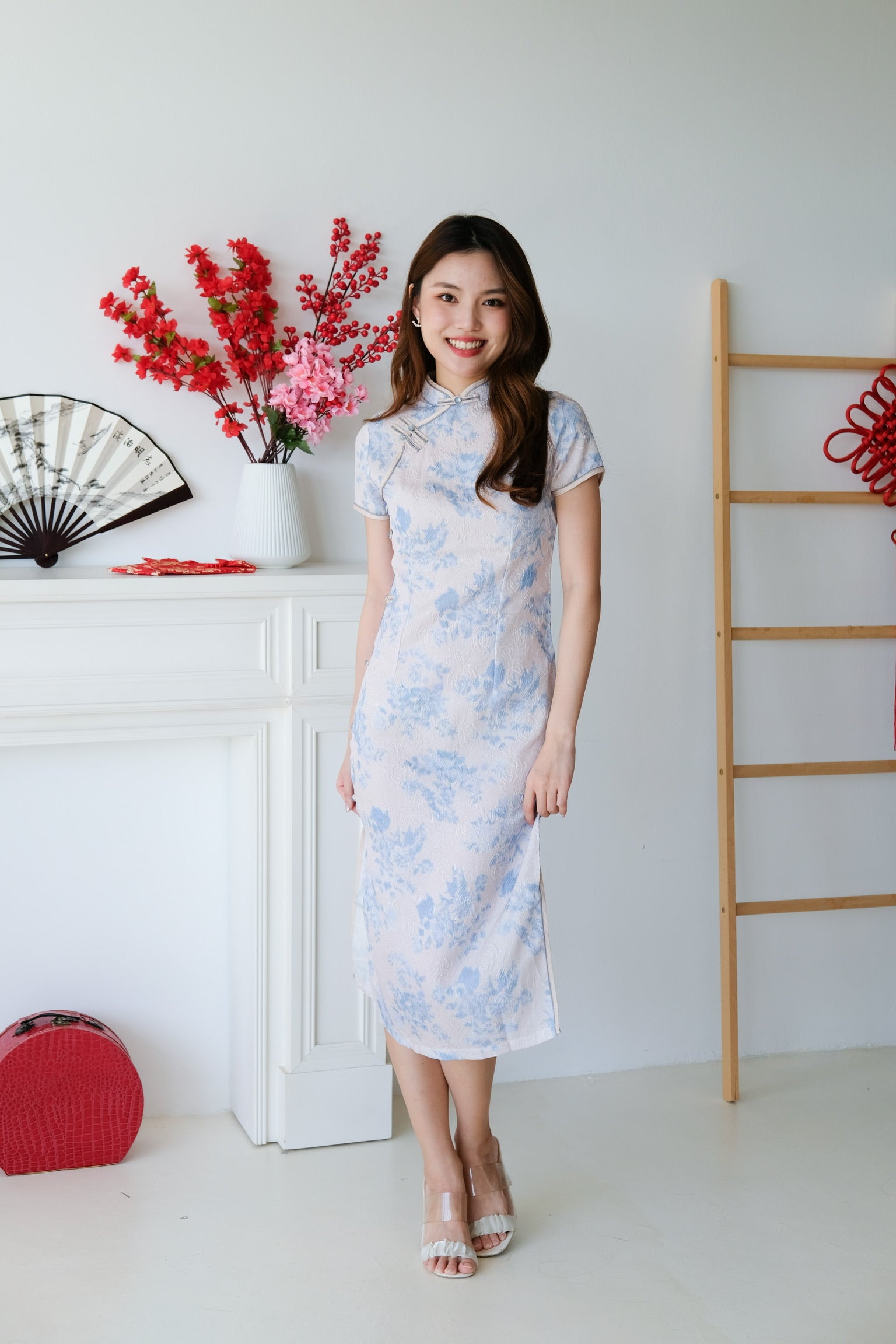 Shu Floral Cheongsam Dress (White)