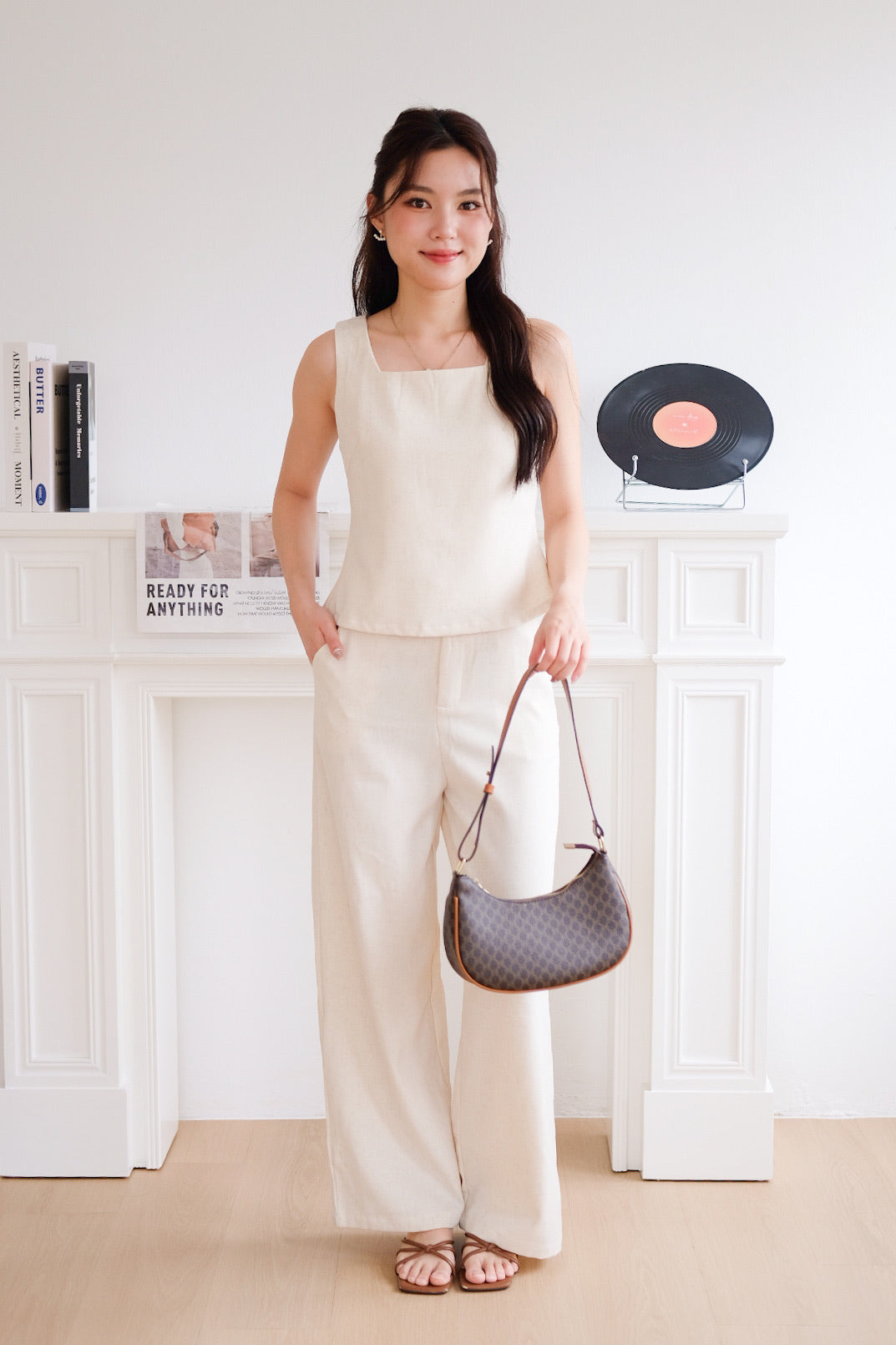 Reagan Square Neck Minimal Set (Beige)