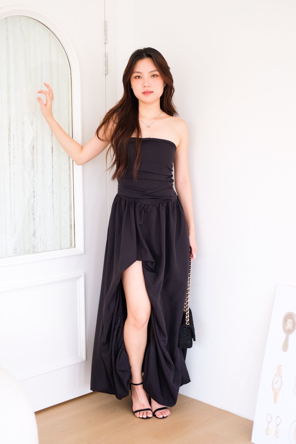 Vianna Asymmetrical Slit Bubble Maxi Dress (Black)