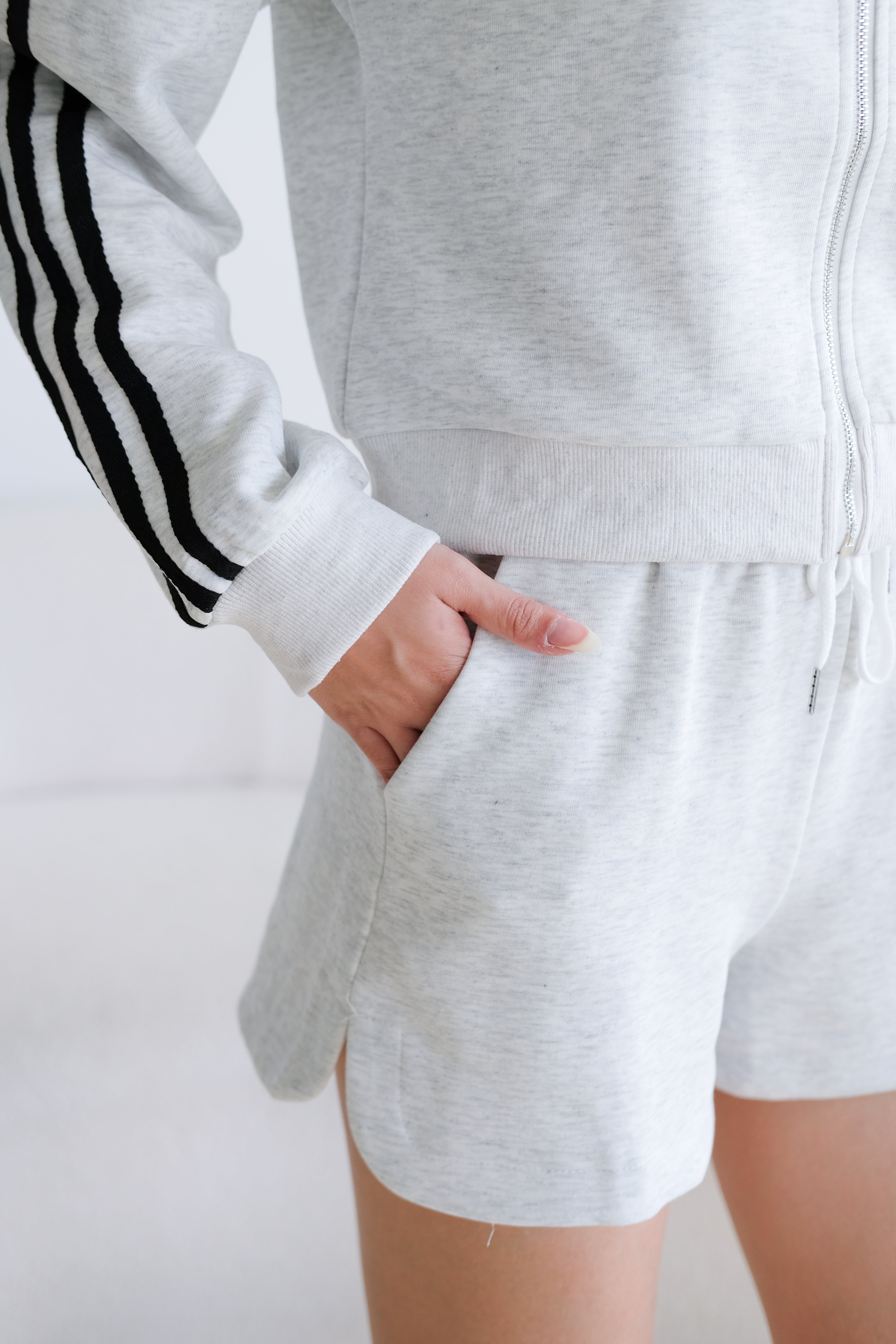 Day Off Stripes Lounge Set (Light Grey)