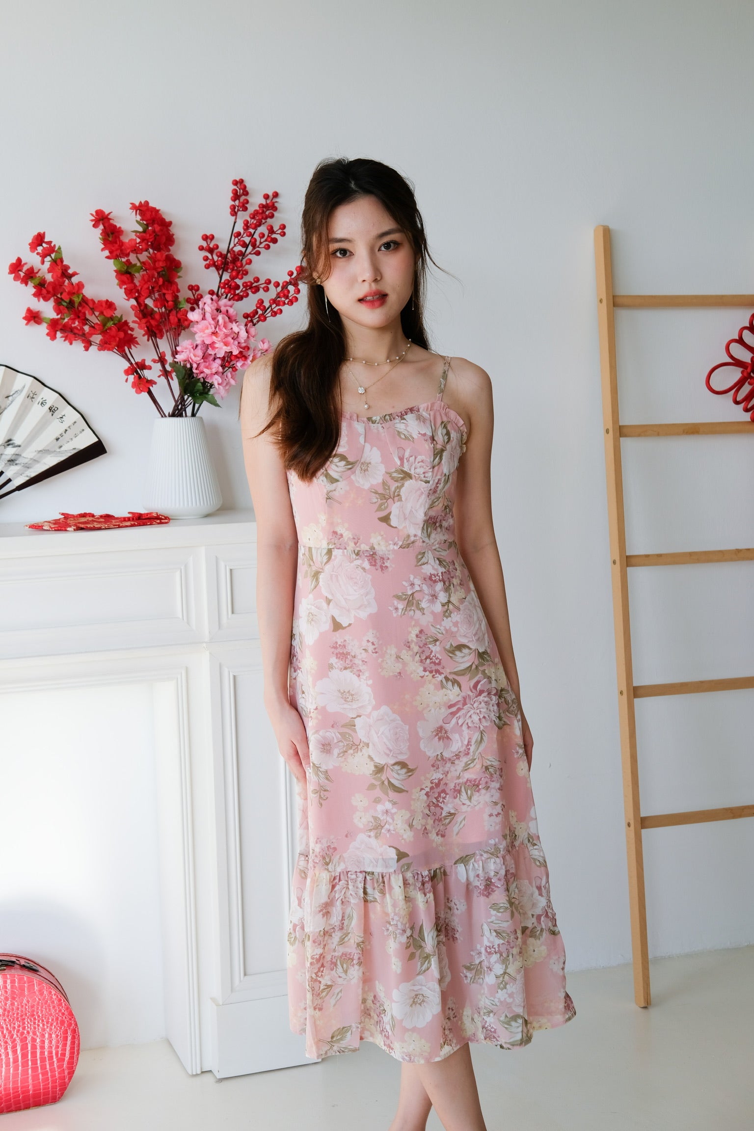 Valencia Floral Midi Dress (Light Pink)