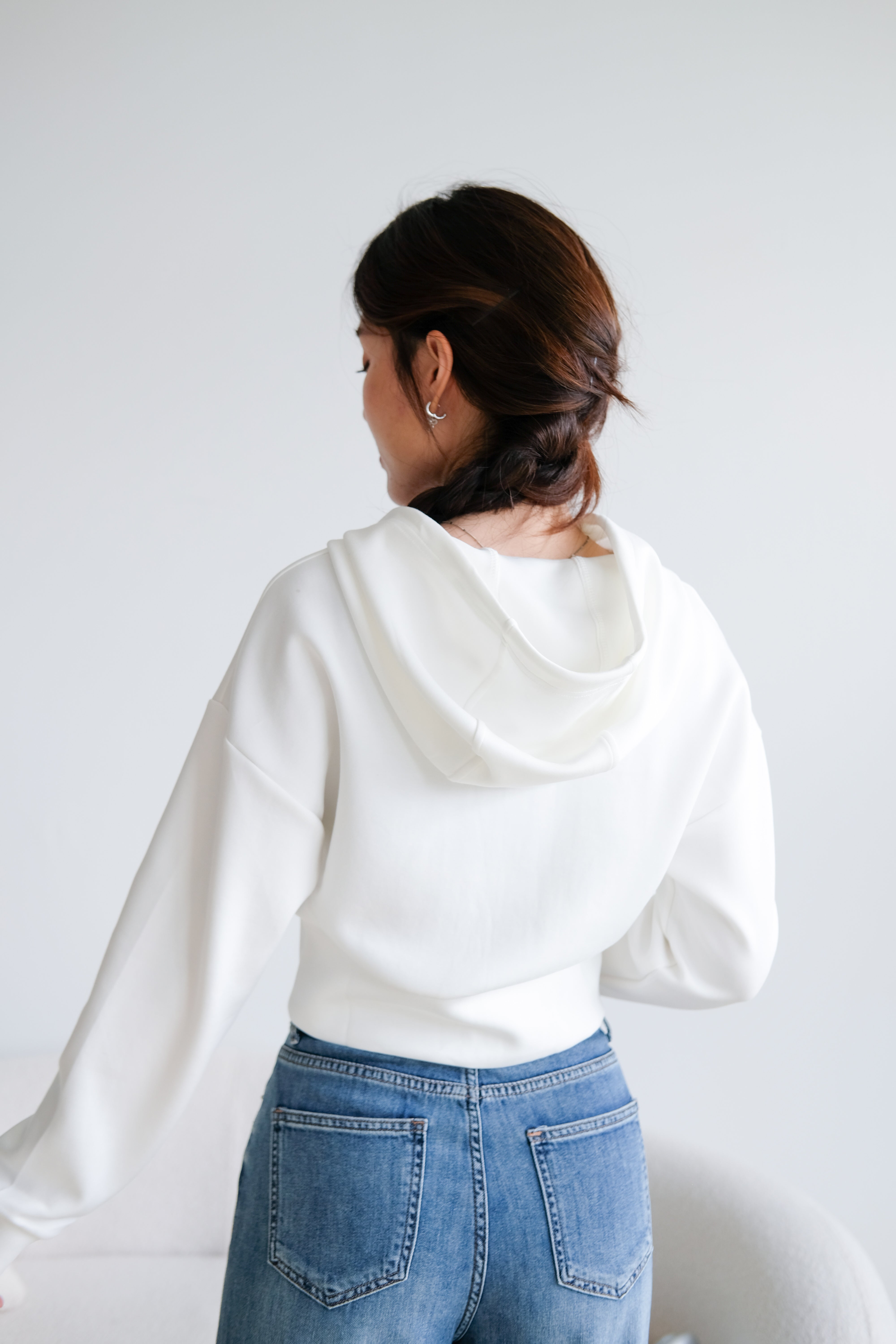 After Hours Hoodie Outerwear (White)
