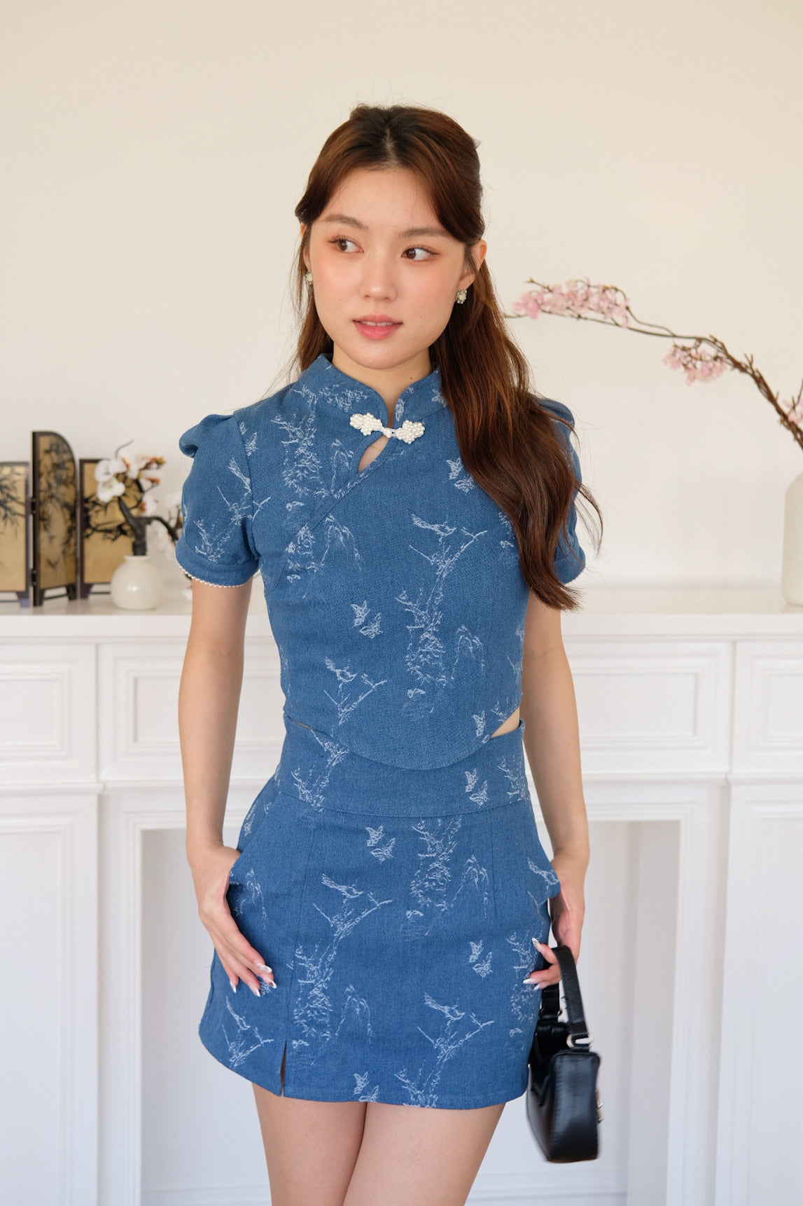 Jun Ru Floral Pearl Denim Cheongsam Set (Medium Blue)