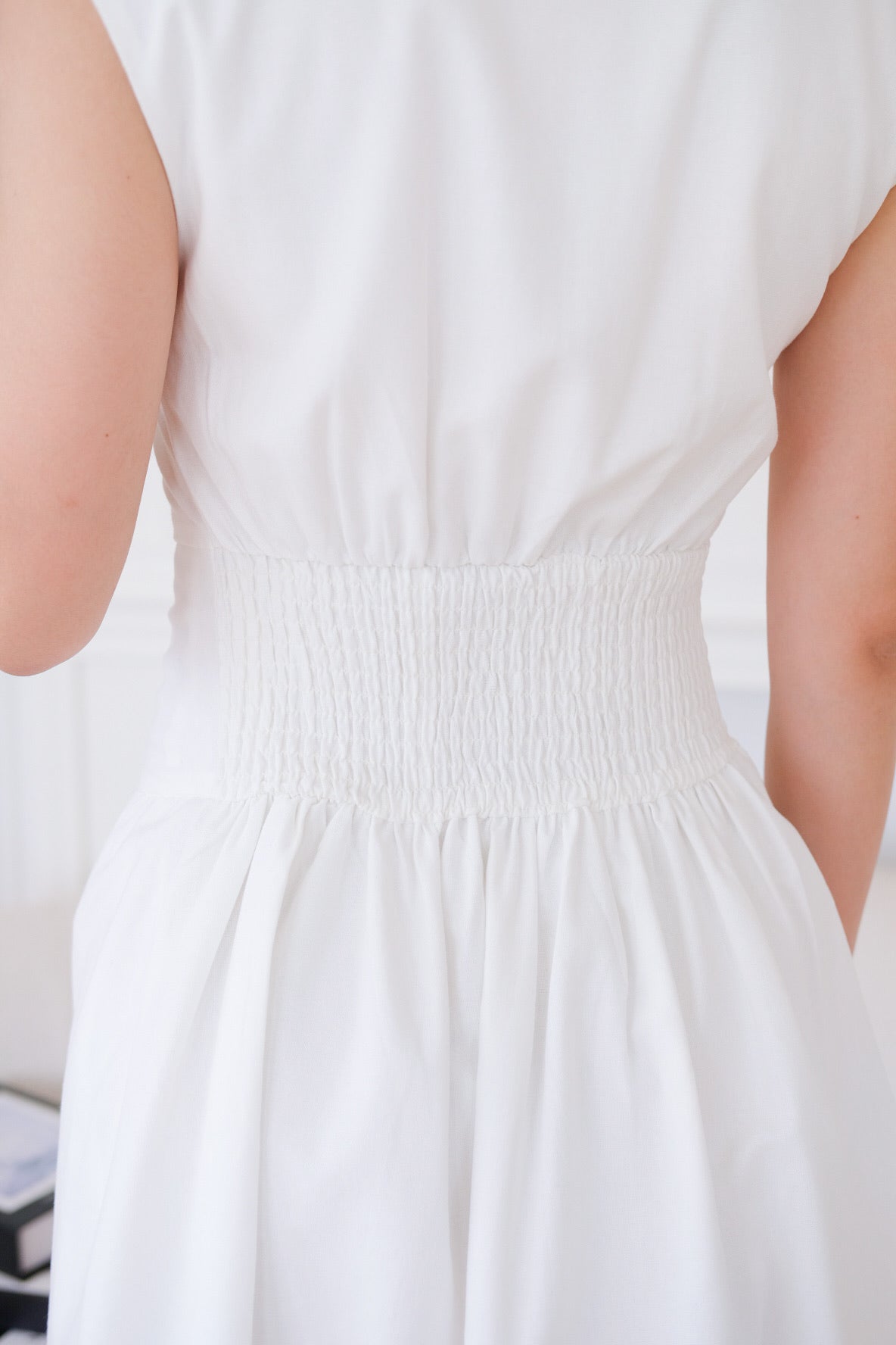 Hathaway Collared Ruched Dress (White)