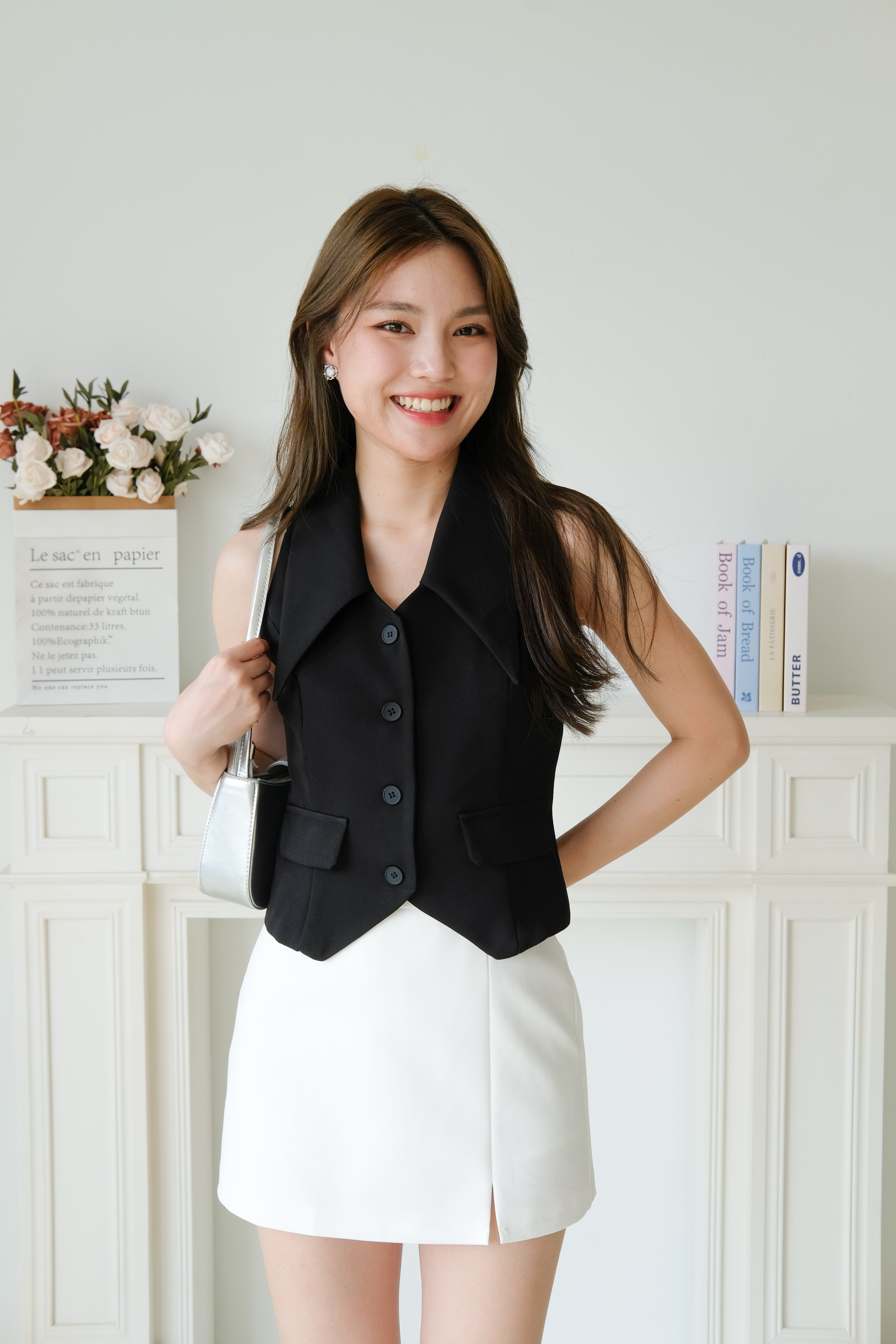 Beatrix Vest Top (Black)