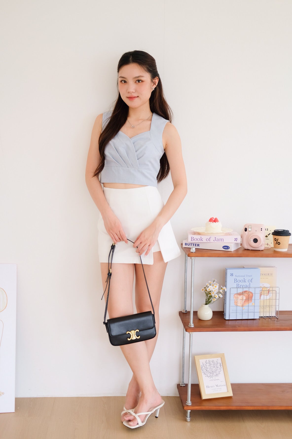 Hayley Sweetheart Crop Top (Light Blue)