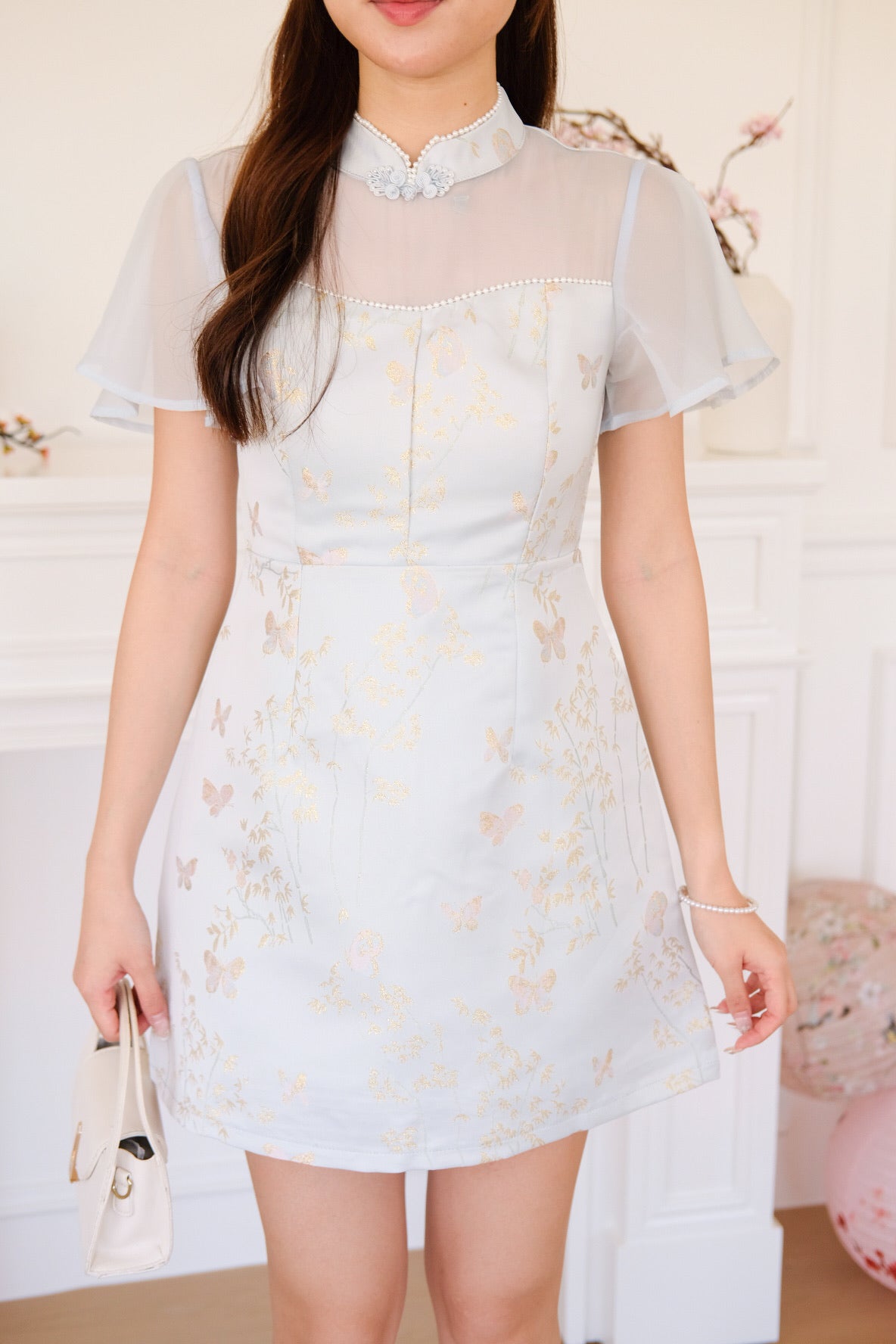 蝶梦 Butterfly Flutter Pearl Cheongsam Dress (Light Blue)