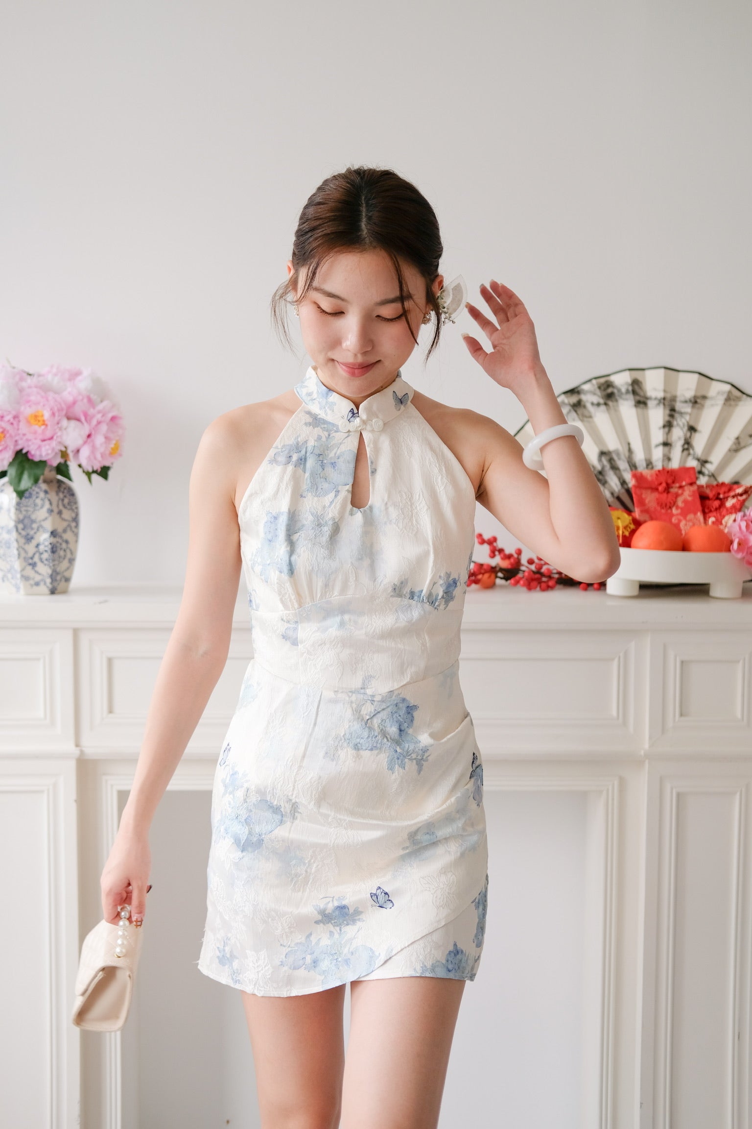 Yu Jin Halter Floral Tulip Cheongsam (White Blue)