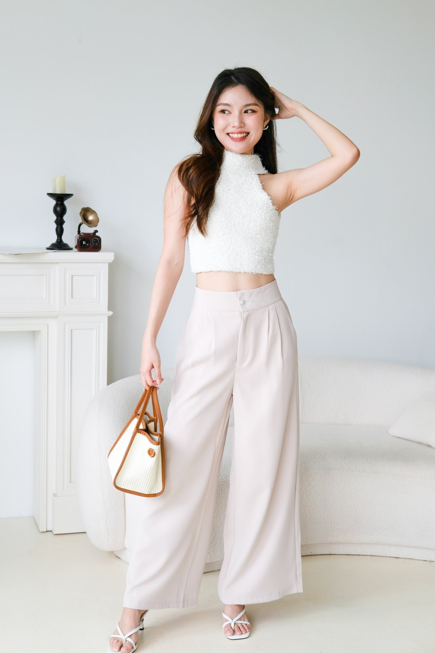 Jamie Pearl Straight Pants (Beige)