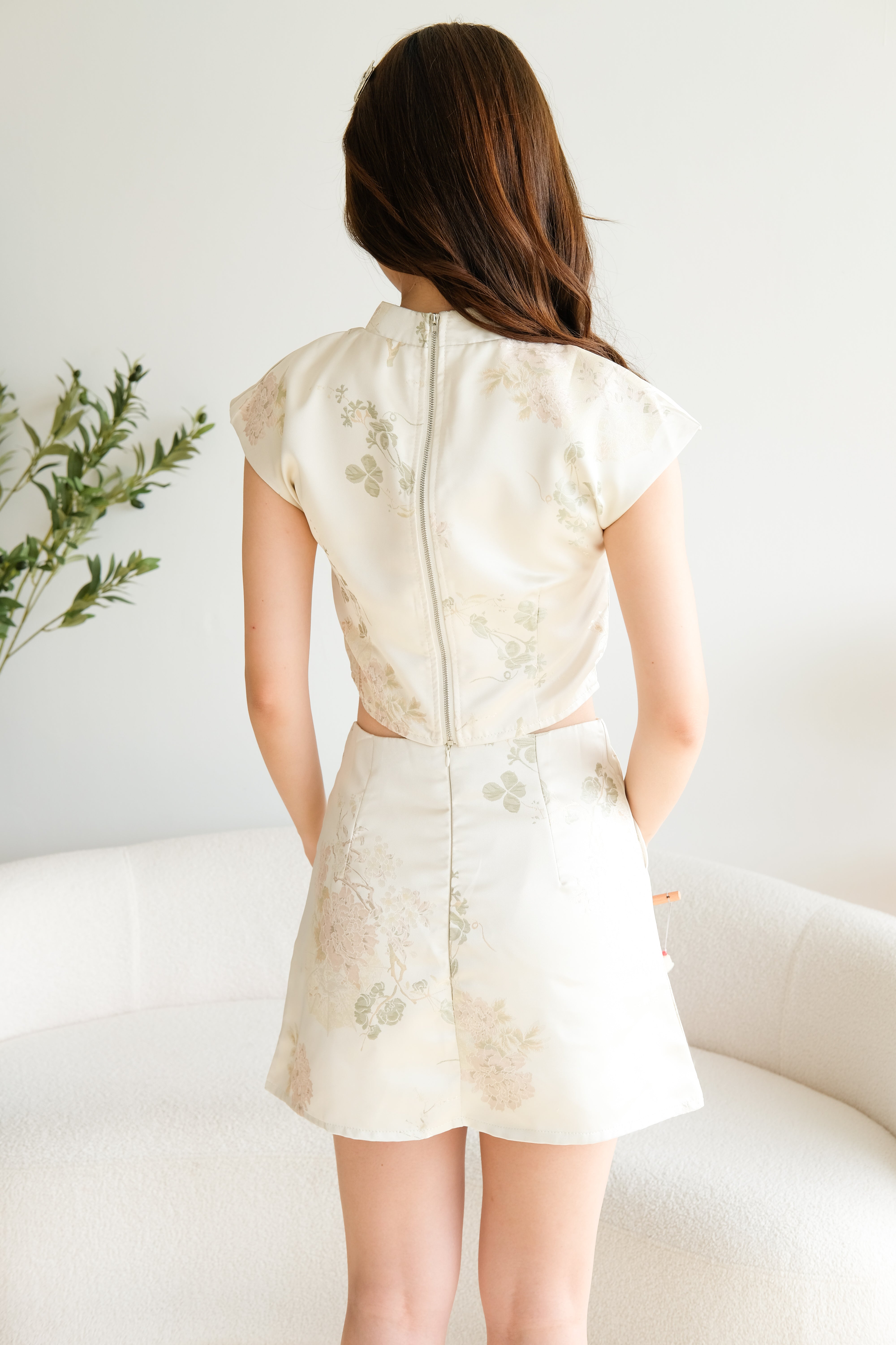 Yue Ya Modern Cheongsam (Cream)