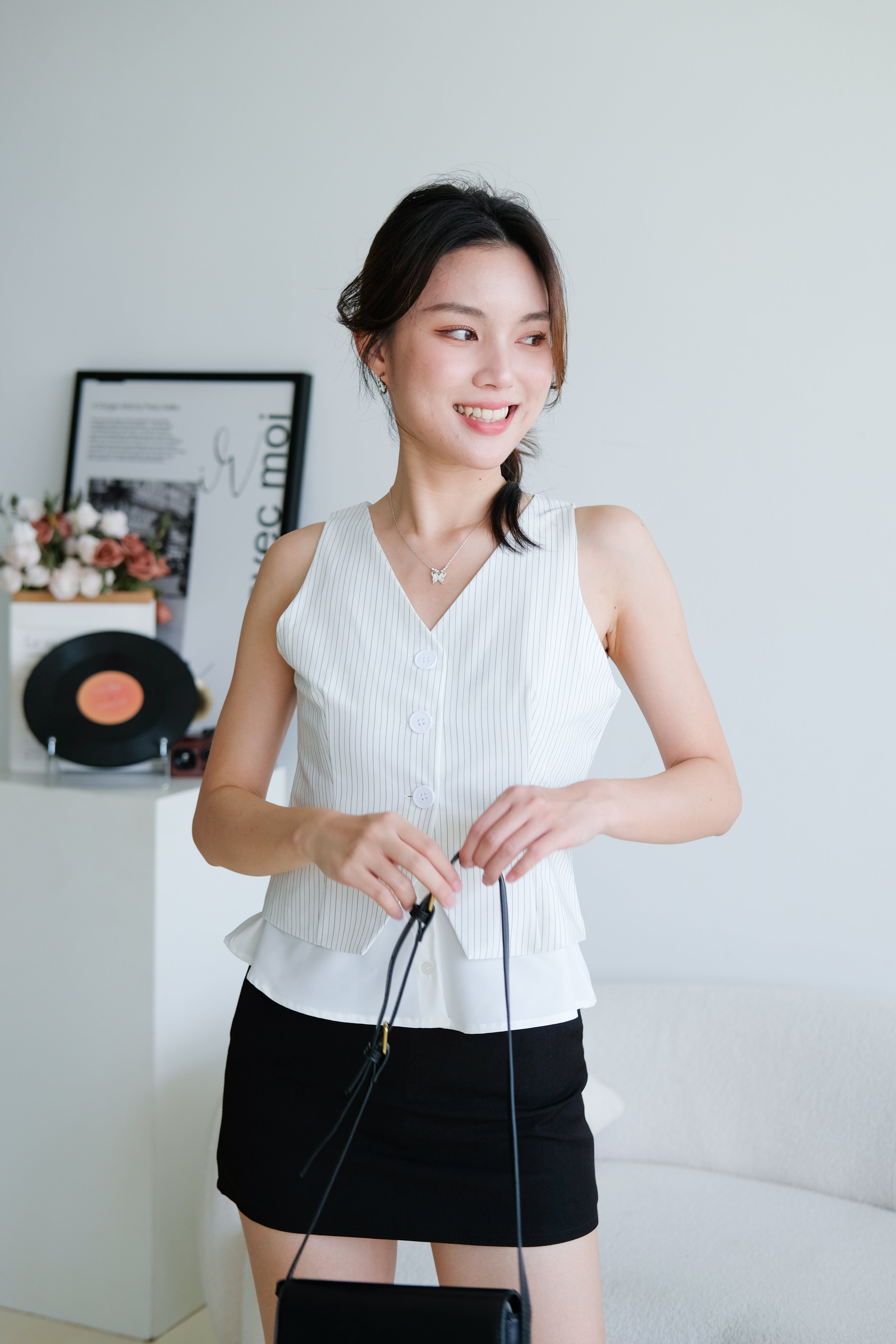 Veen Pinstripe Contrast Vest Top (White)