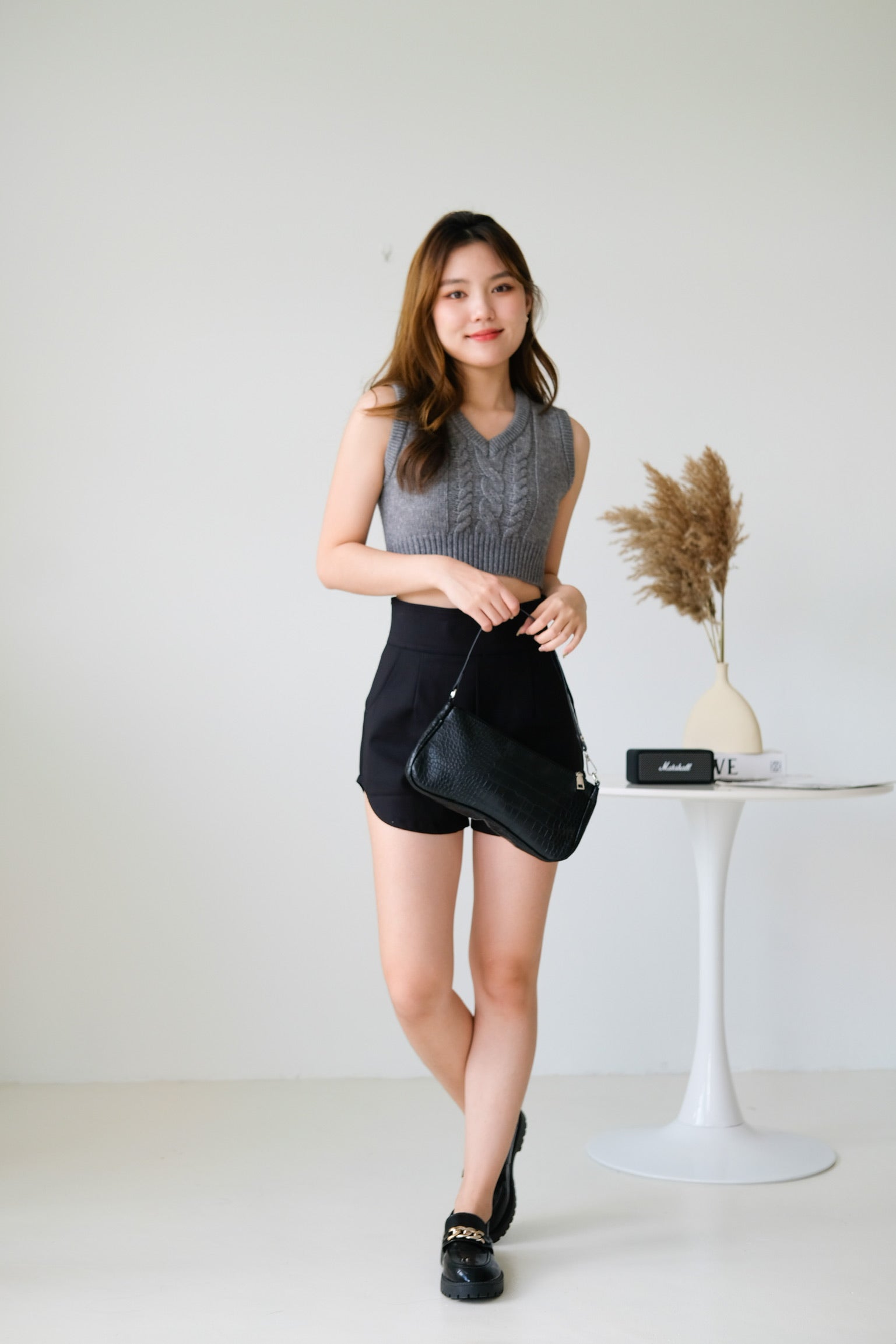 Aleena Knit Cropped Vest (Grey)