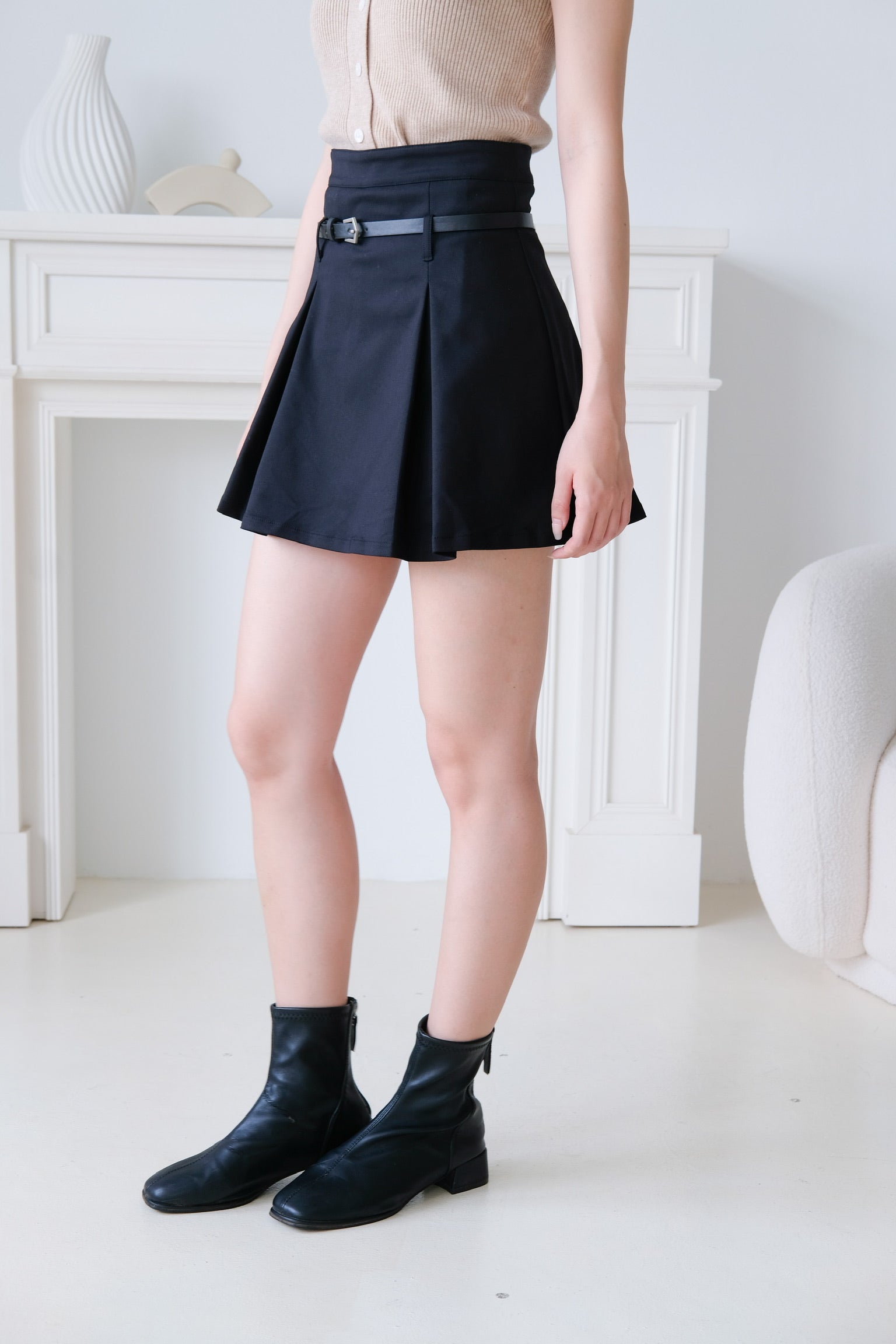 Eva Belt Thick Pleat Skirt (Black)