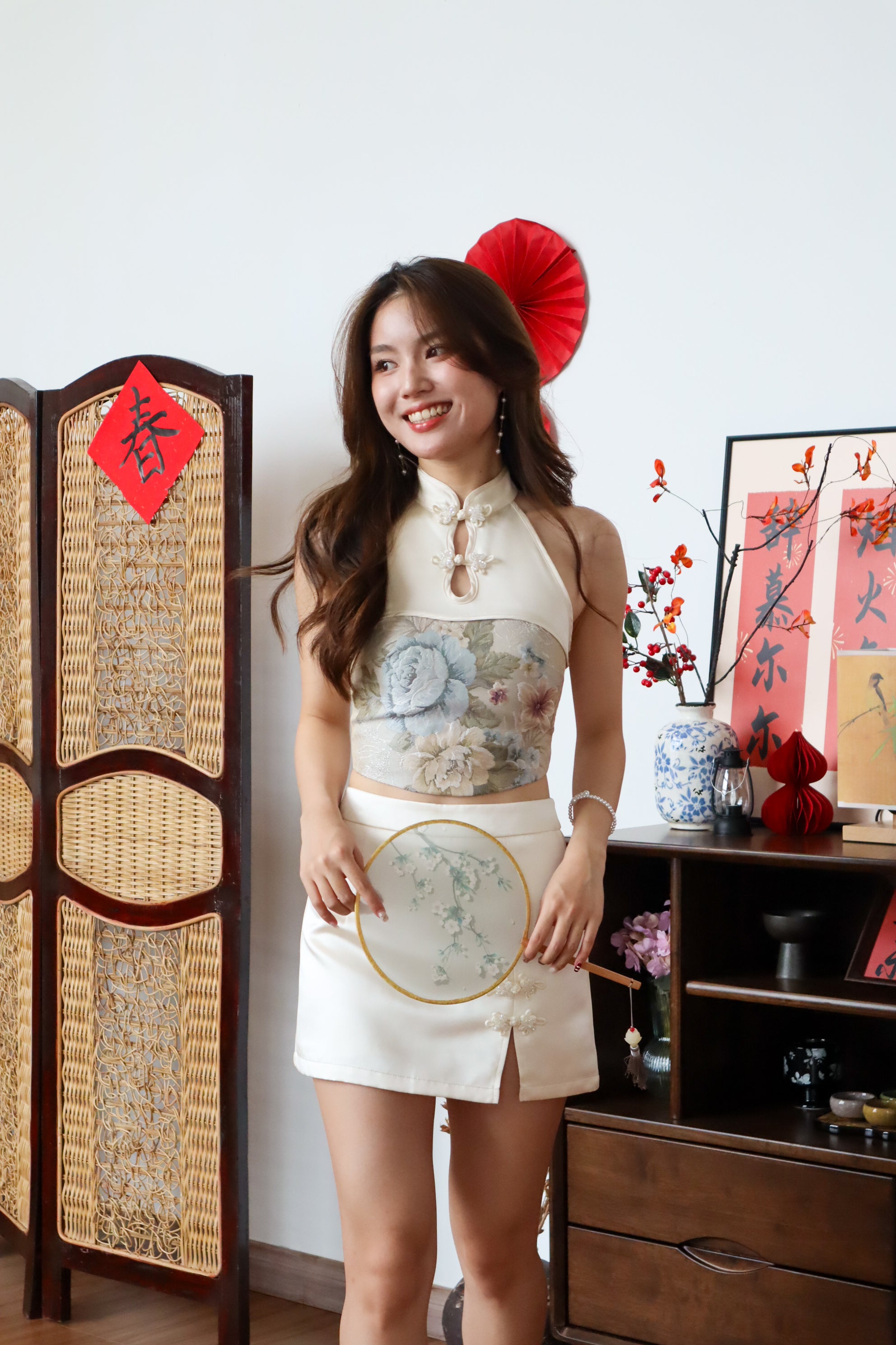 芳华初绽 Fang Hua Halter Cheongsam Top (Pale Yellow)