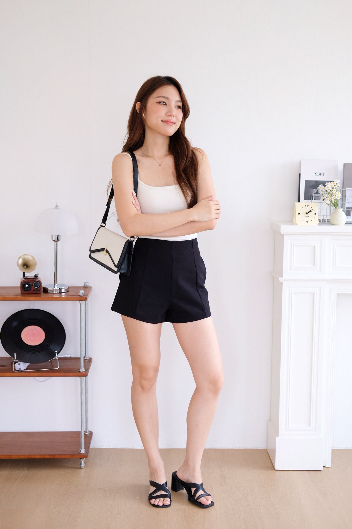 Miller Panel Basic Shorts (Black)