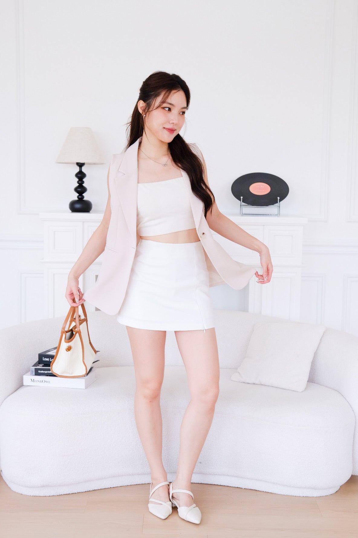 Sherry Vest Outerwear (Beige)