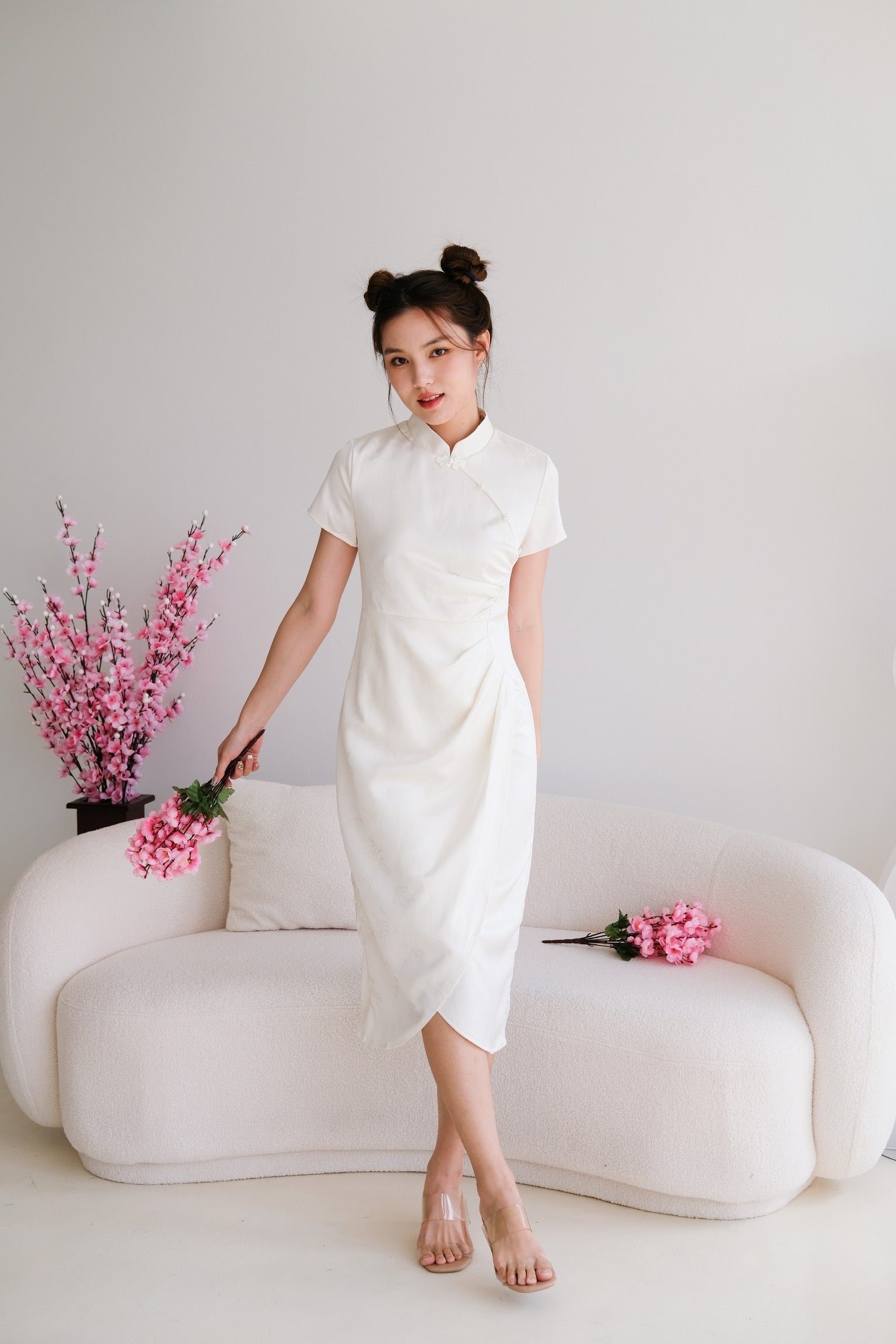 Le Yan Midi Cheongsam (Cream)