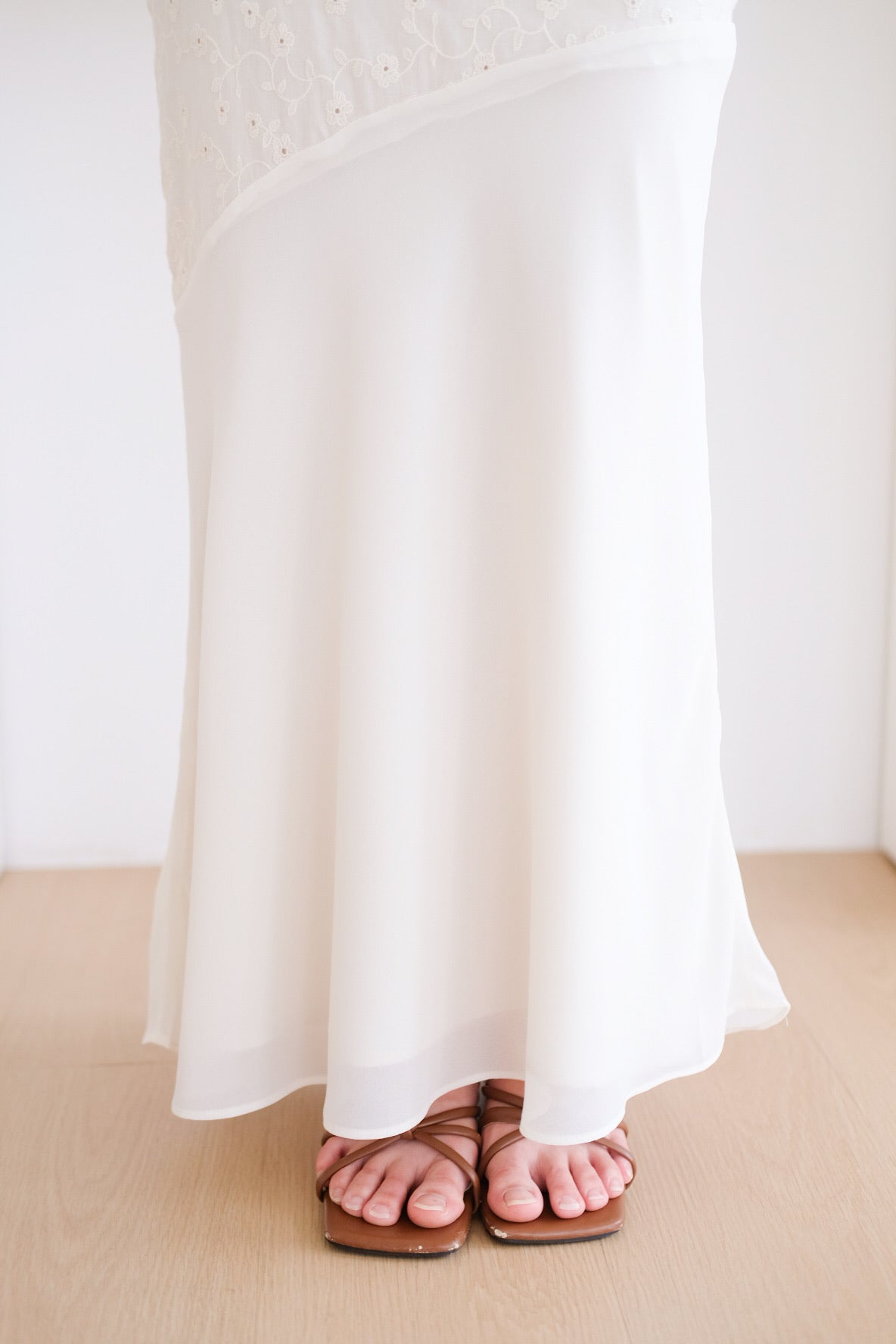 Jacqueline Eyelet Mermaid Maxi Skirt (Cream)