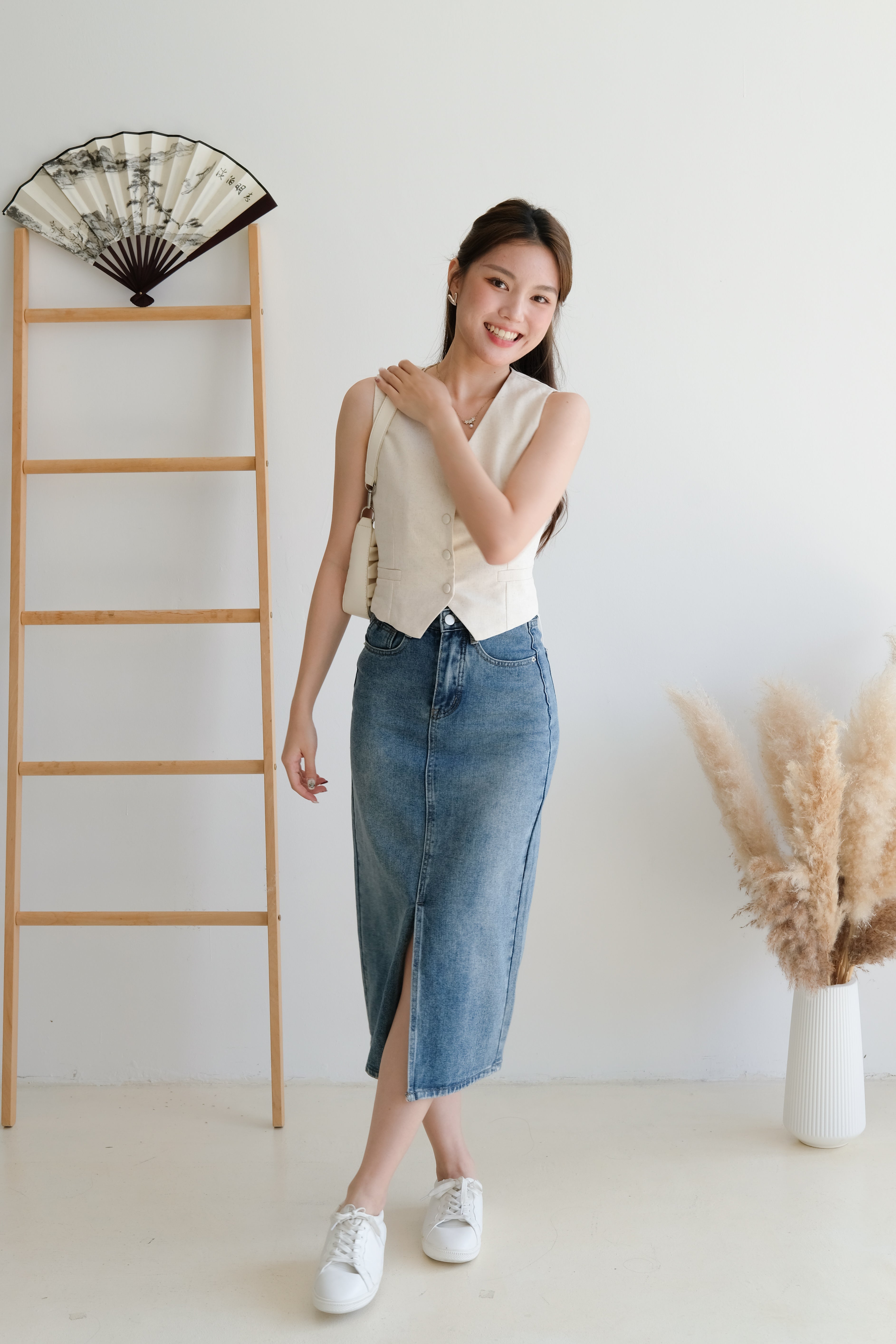 Francine Muji Linen Vest (Oat)