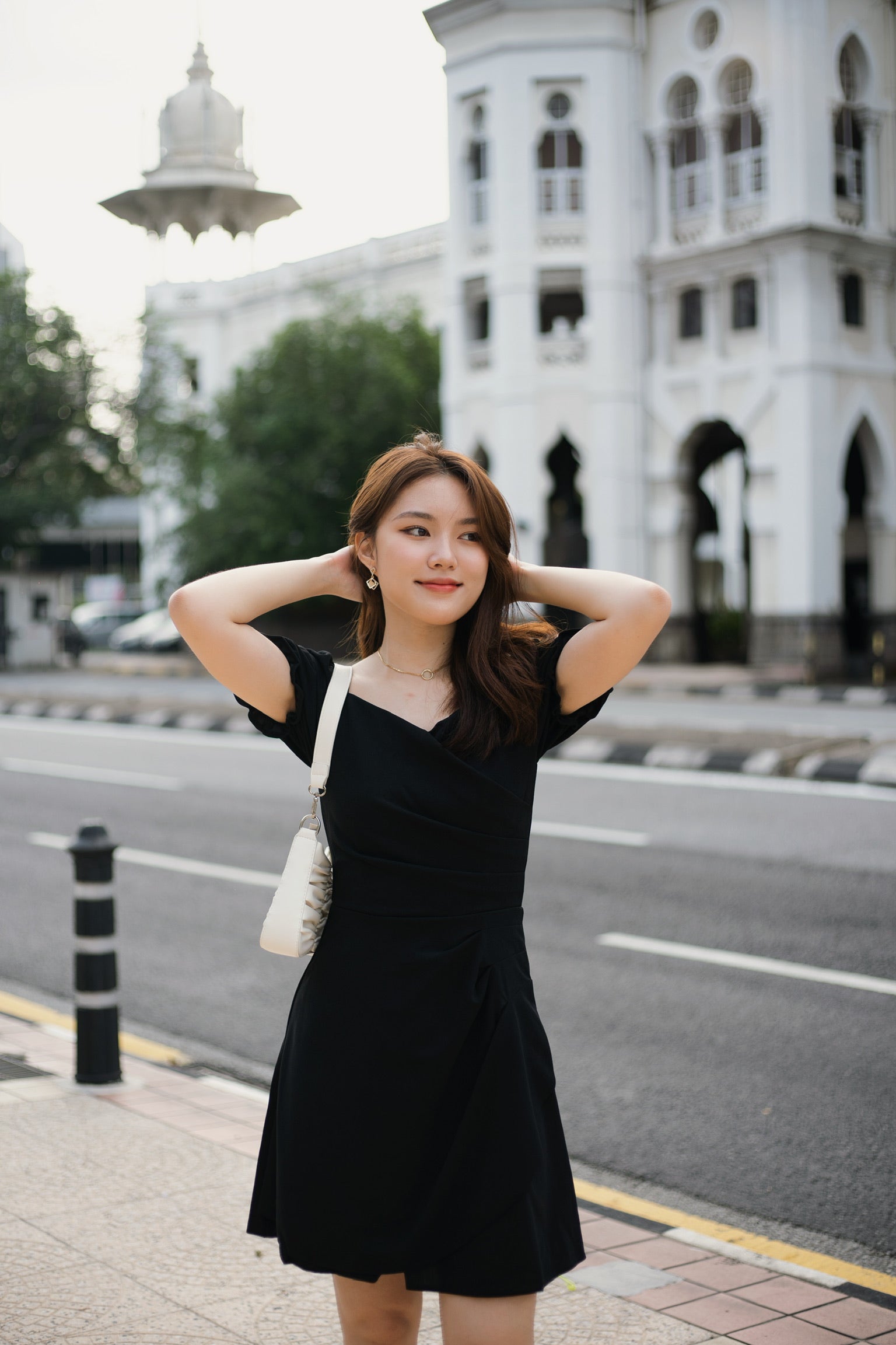 Amely Sweetheart Ruffle Dress (Black)