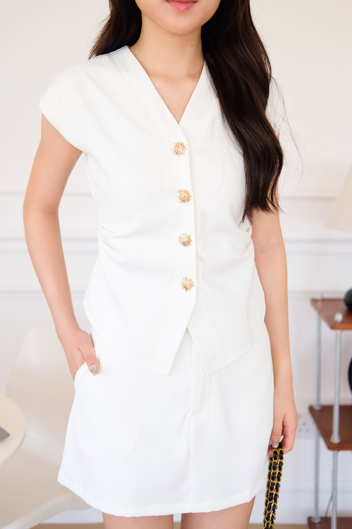 Jarelle Metallic Button Set (White)