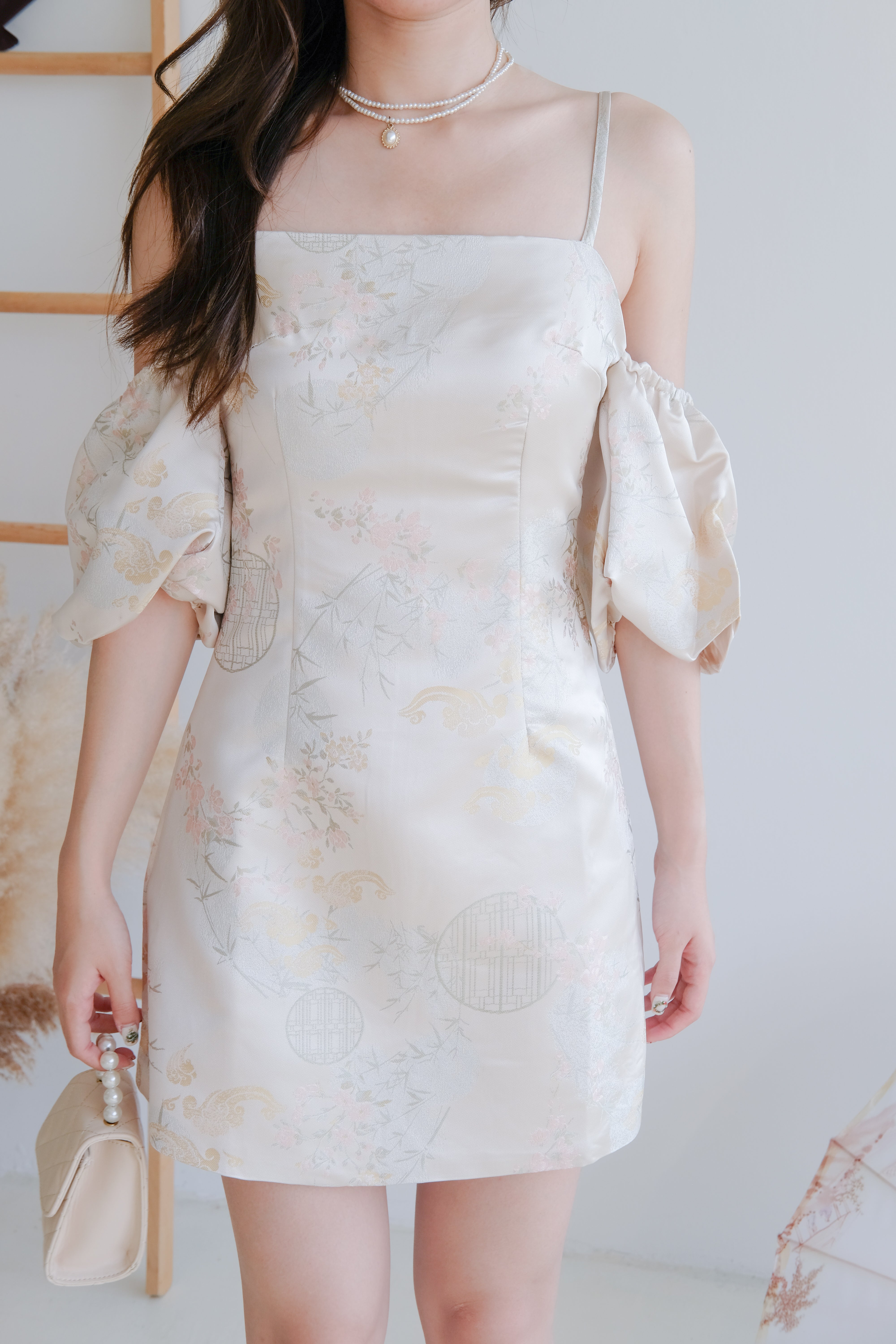 Ya Yun Tropical Cold Shoulder Dress (Champagne)