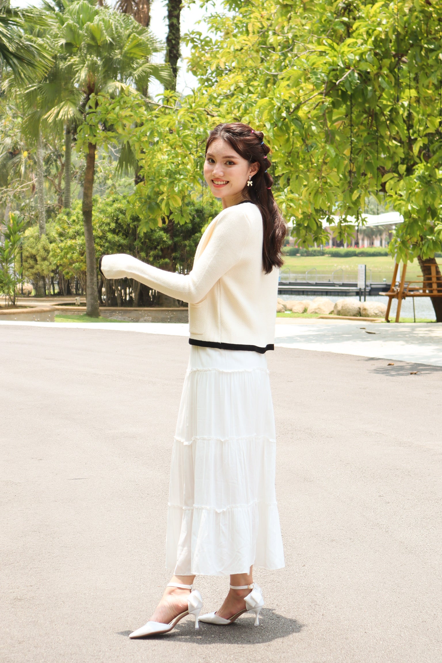 Alison Old Money Contrast Cardigan (Cream)