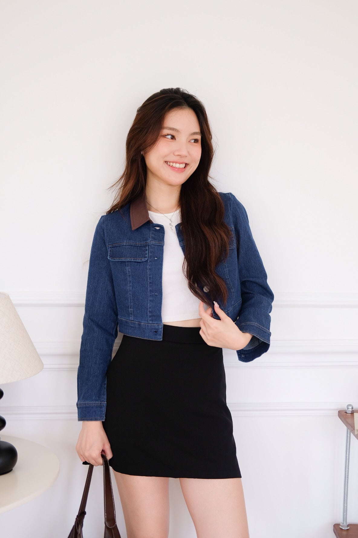 Crosby Contrast Denim Cropped Jacket (Dark Blue)