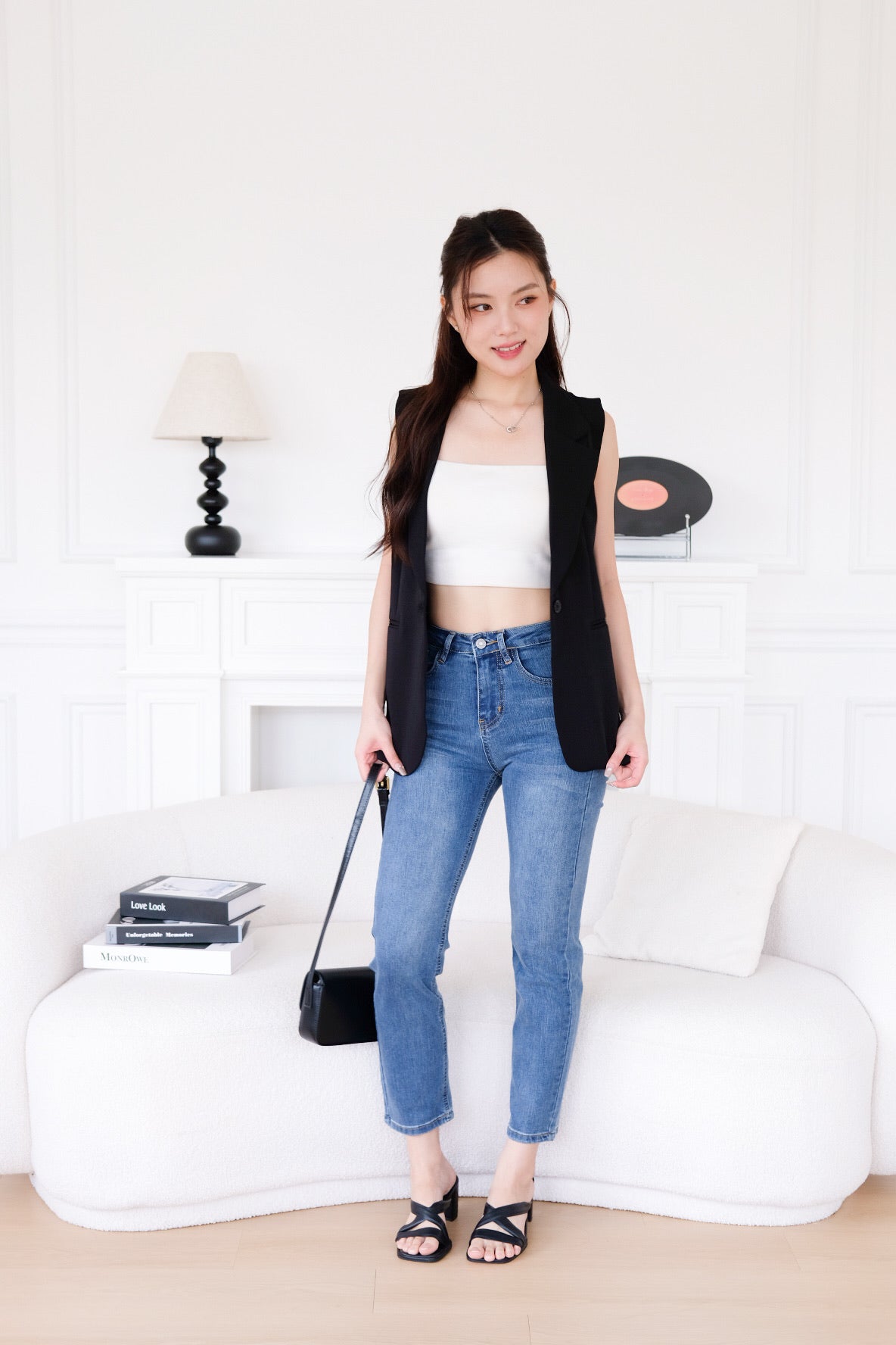 Sherry Vest Outerwear (Black)