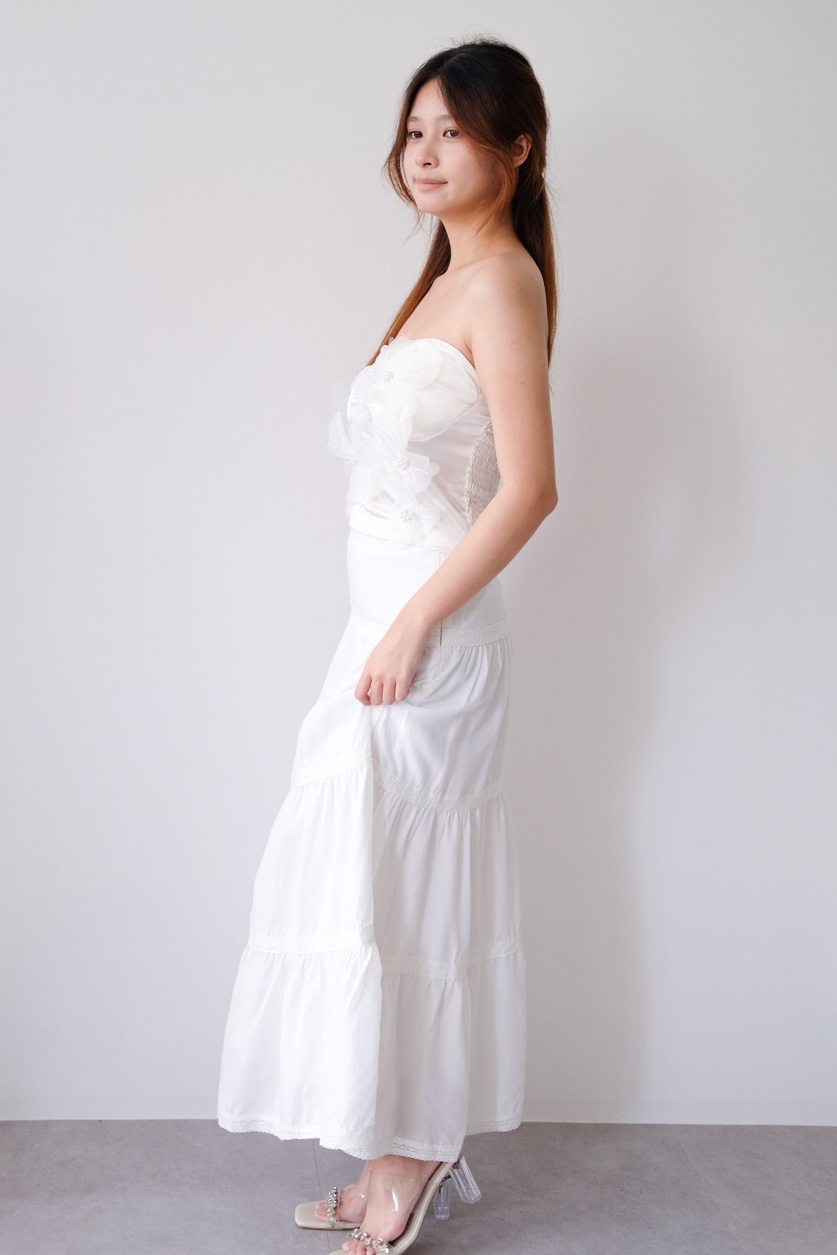 White High-Waist Knit Maxi Skirt