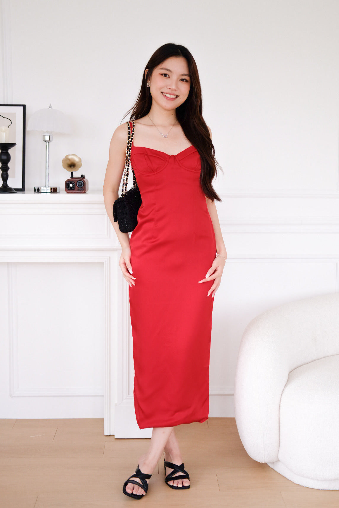 Elizabeth Sweetheart Satin Maxi Dress (Crimson Red)