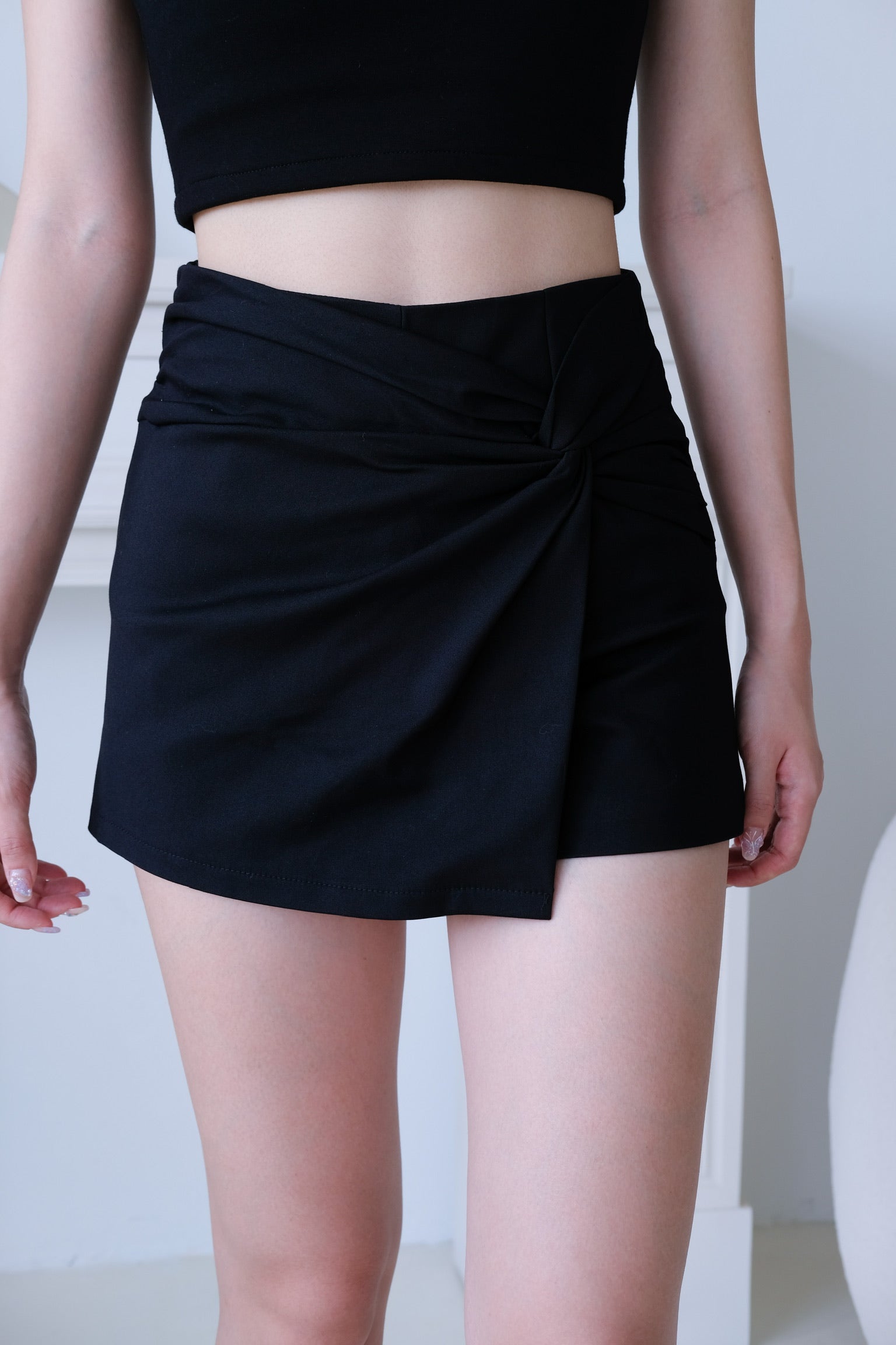 Macy Twist Knot Skort (Black)