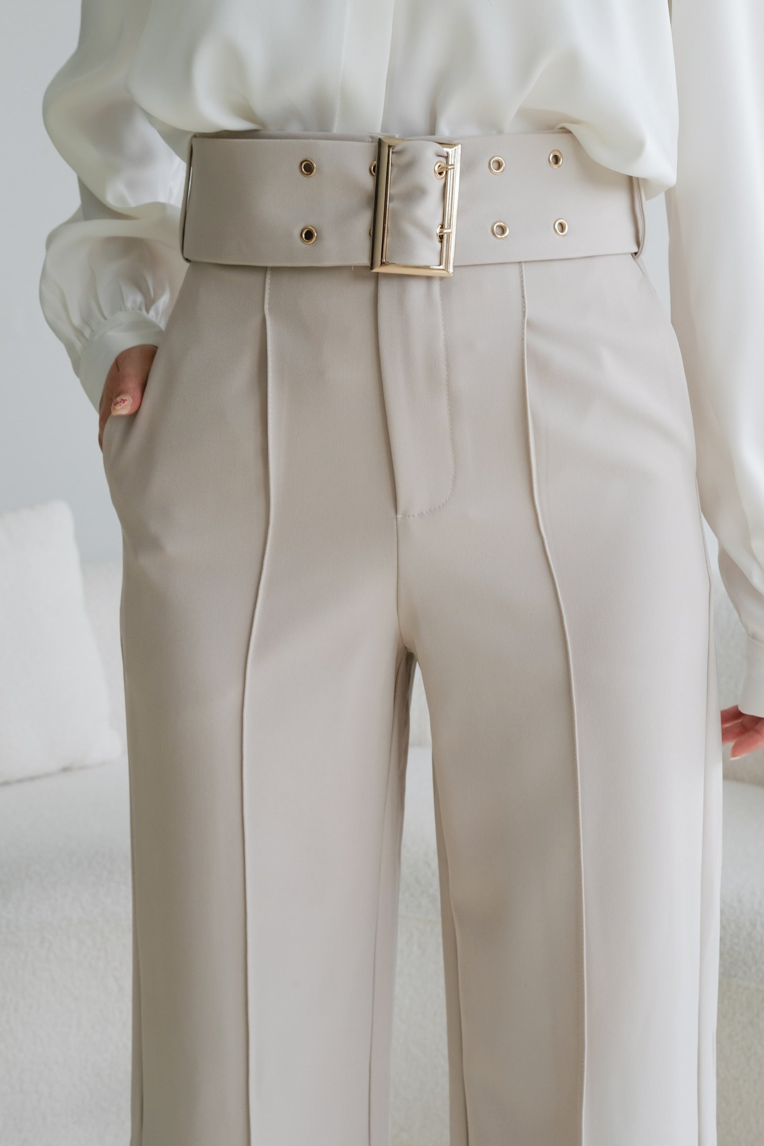 Mabel Belted Culottes Pants (Beige)