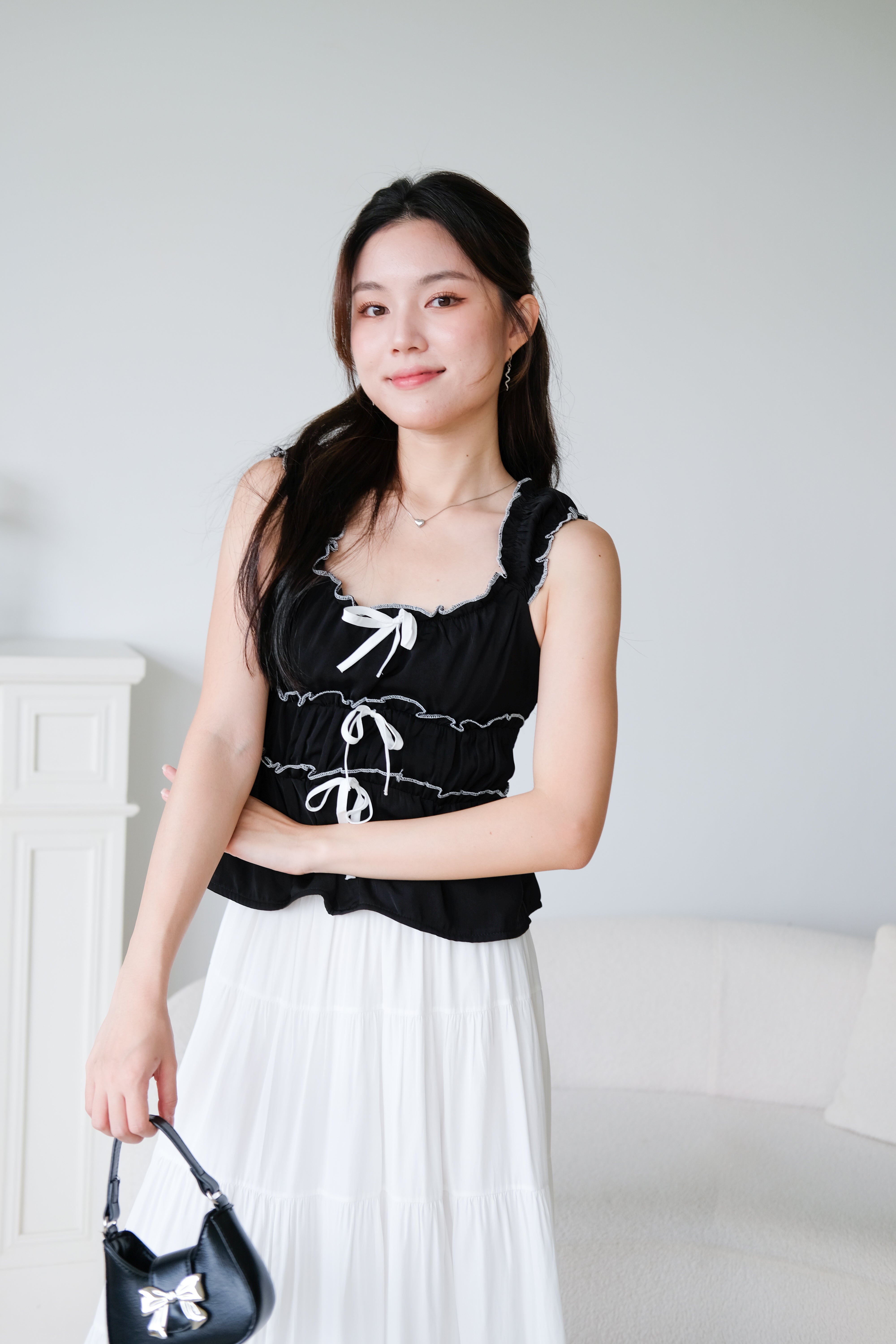Elowen Coquette Contrast Babydoll Top (Black）