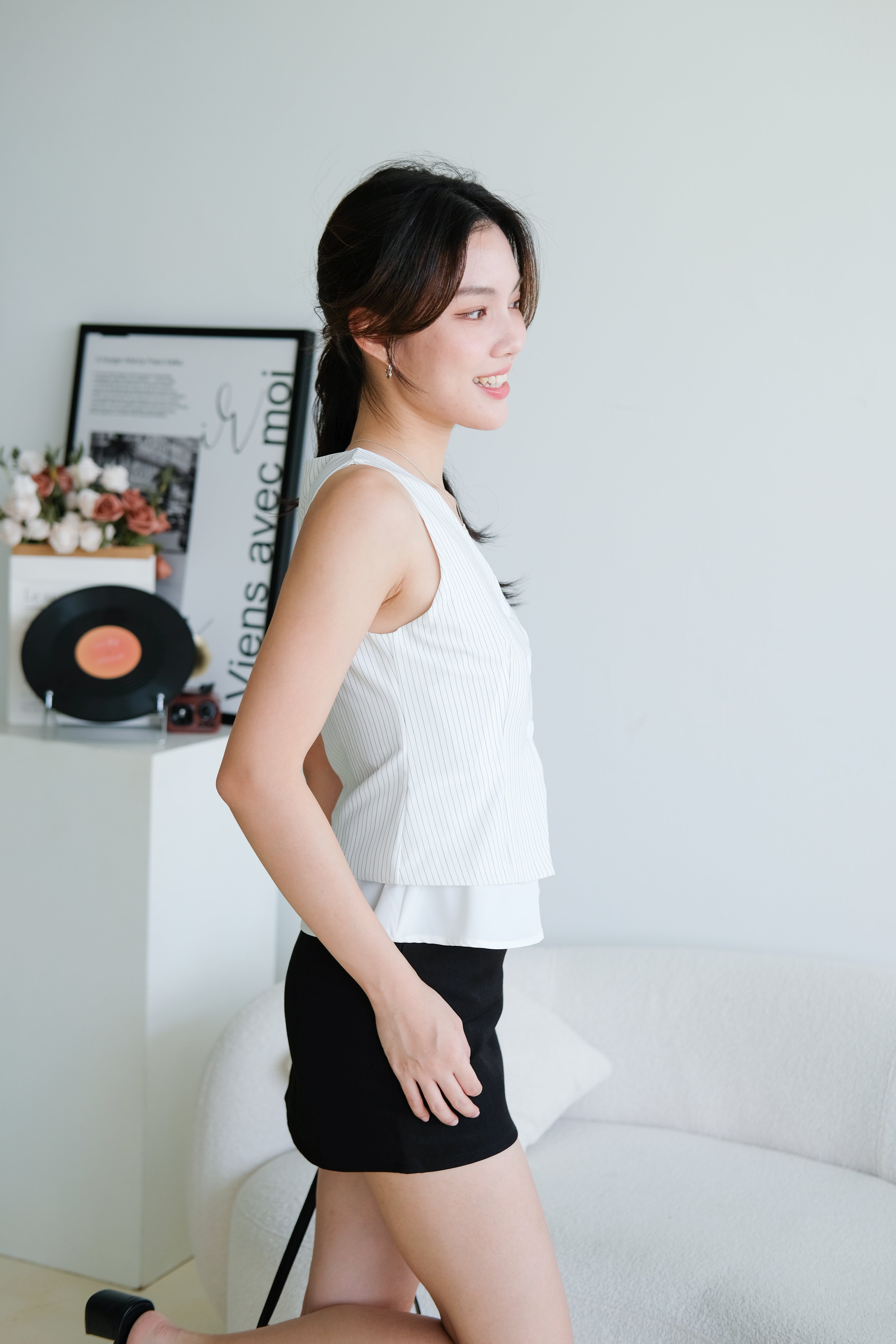 Veen Pinstripe Contrast Vest Top (White)