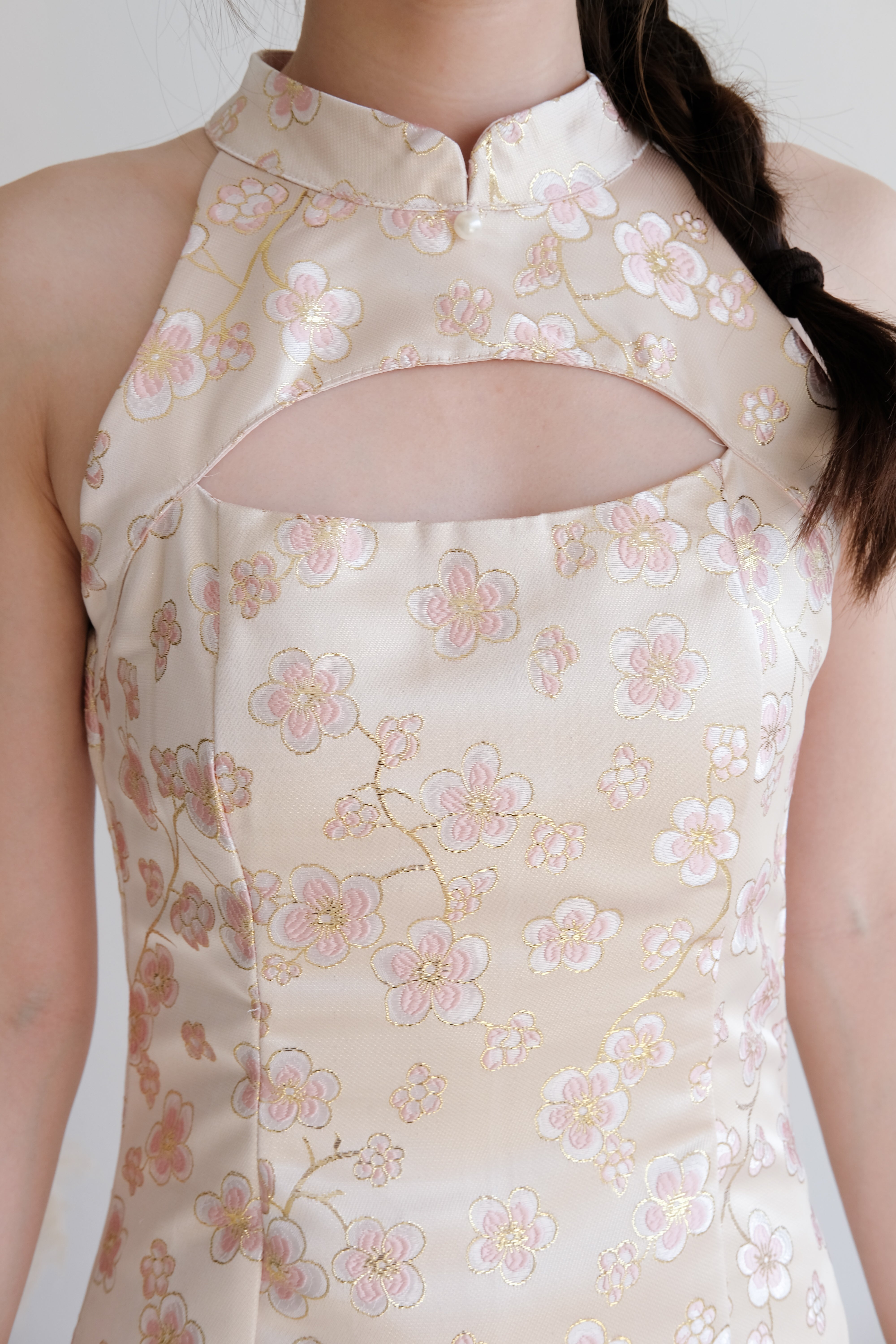 Pian Ruo Floral Halter Cheongsam (Light Pink)