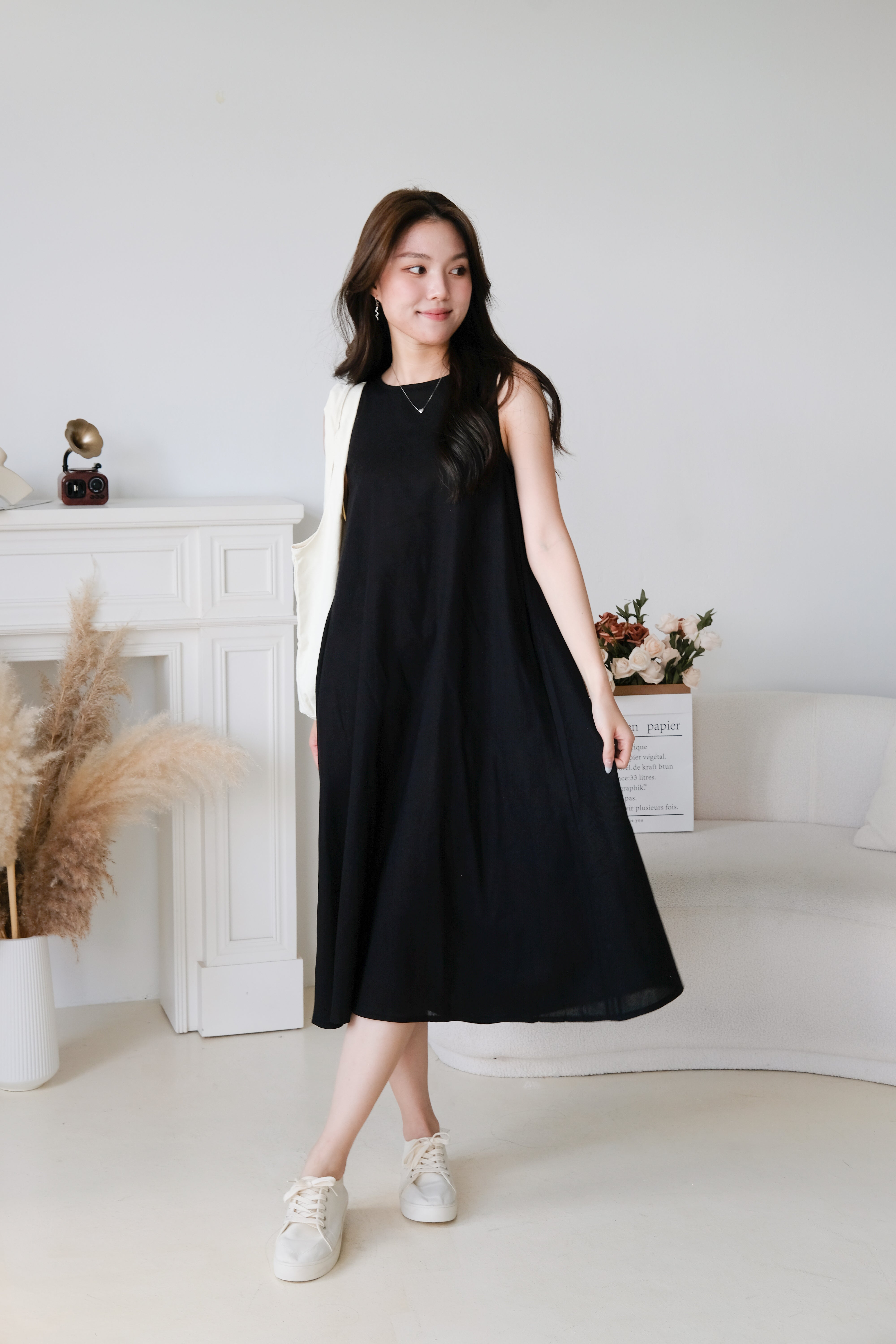 Cara Muji Column Loose Dress (Black)