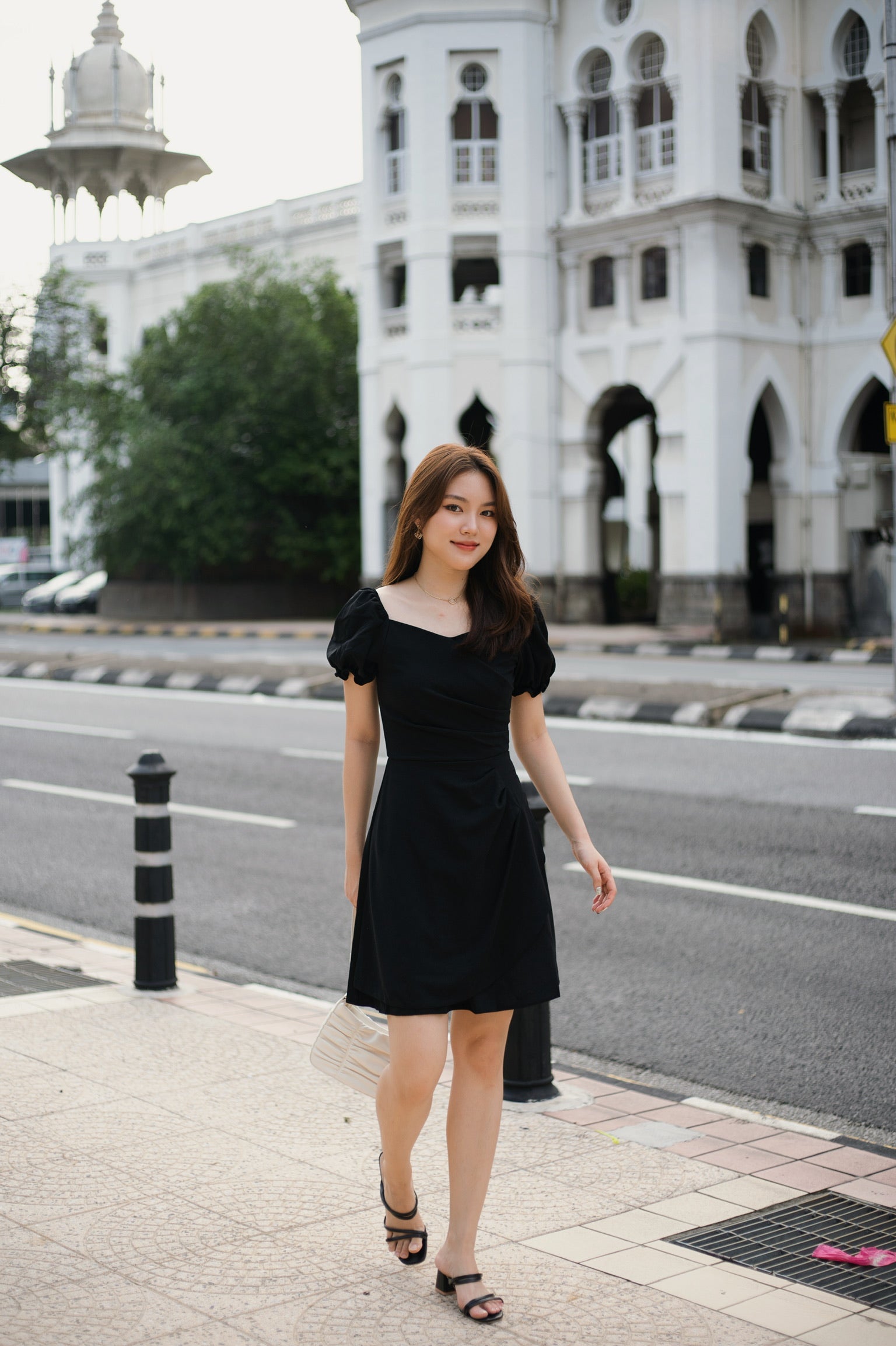 Amely Sweetheart Ruffle Dress (Black)