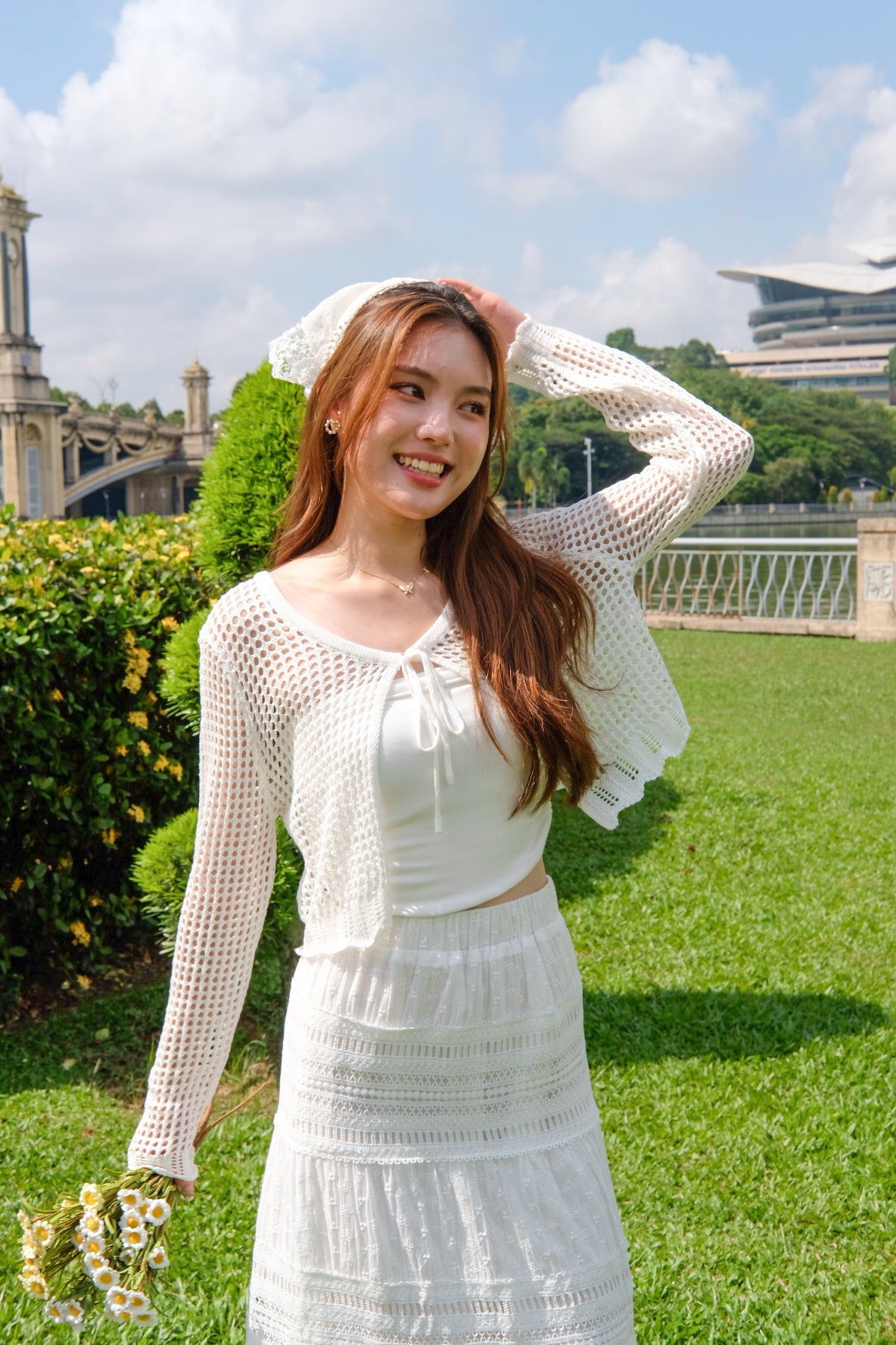 Savannah Beach Knit Cropped Outerwear (White)