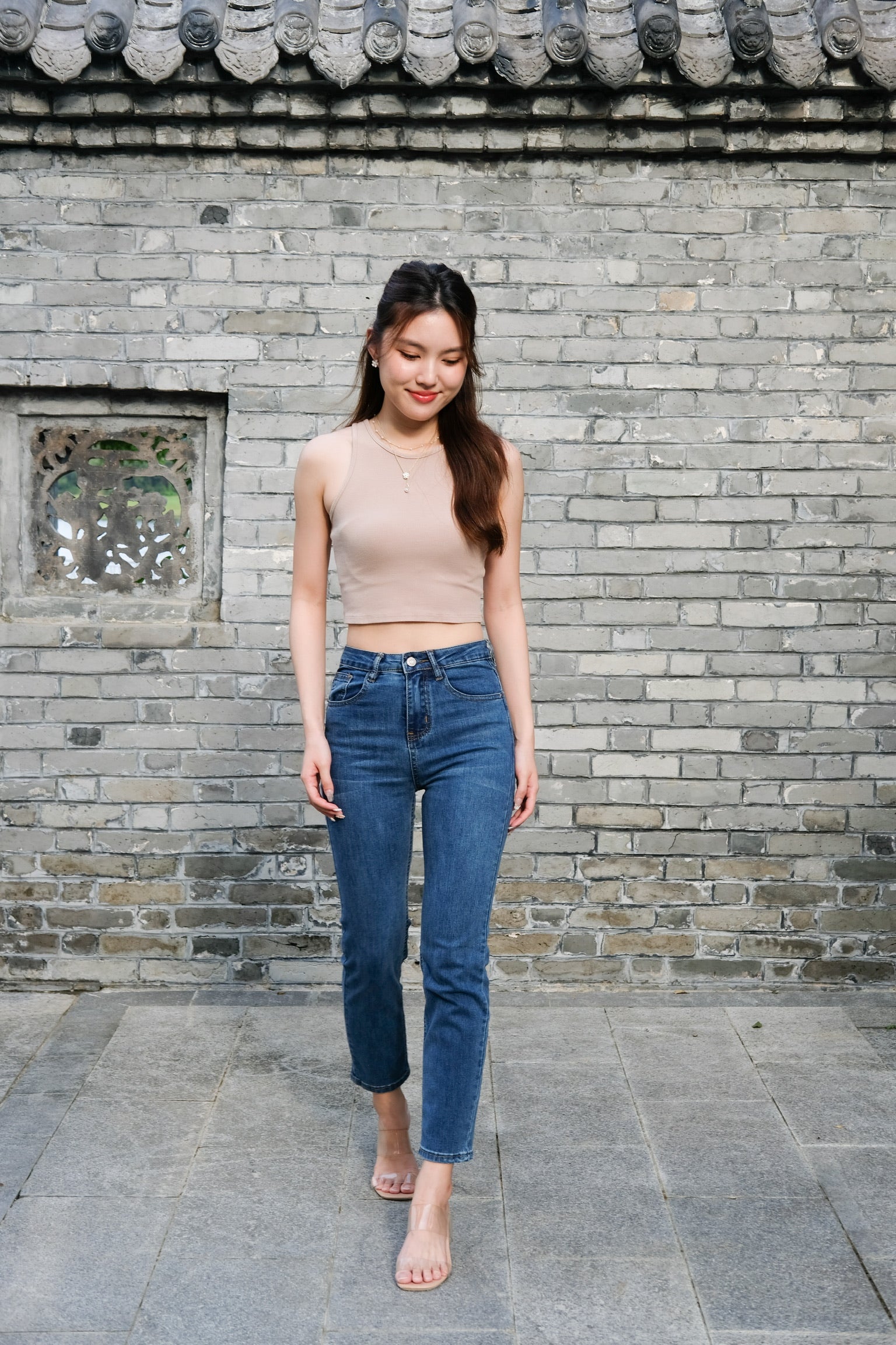 June Basic Halter Crop (Nude)