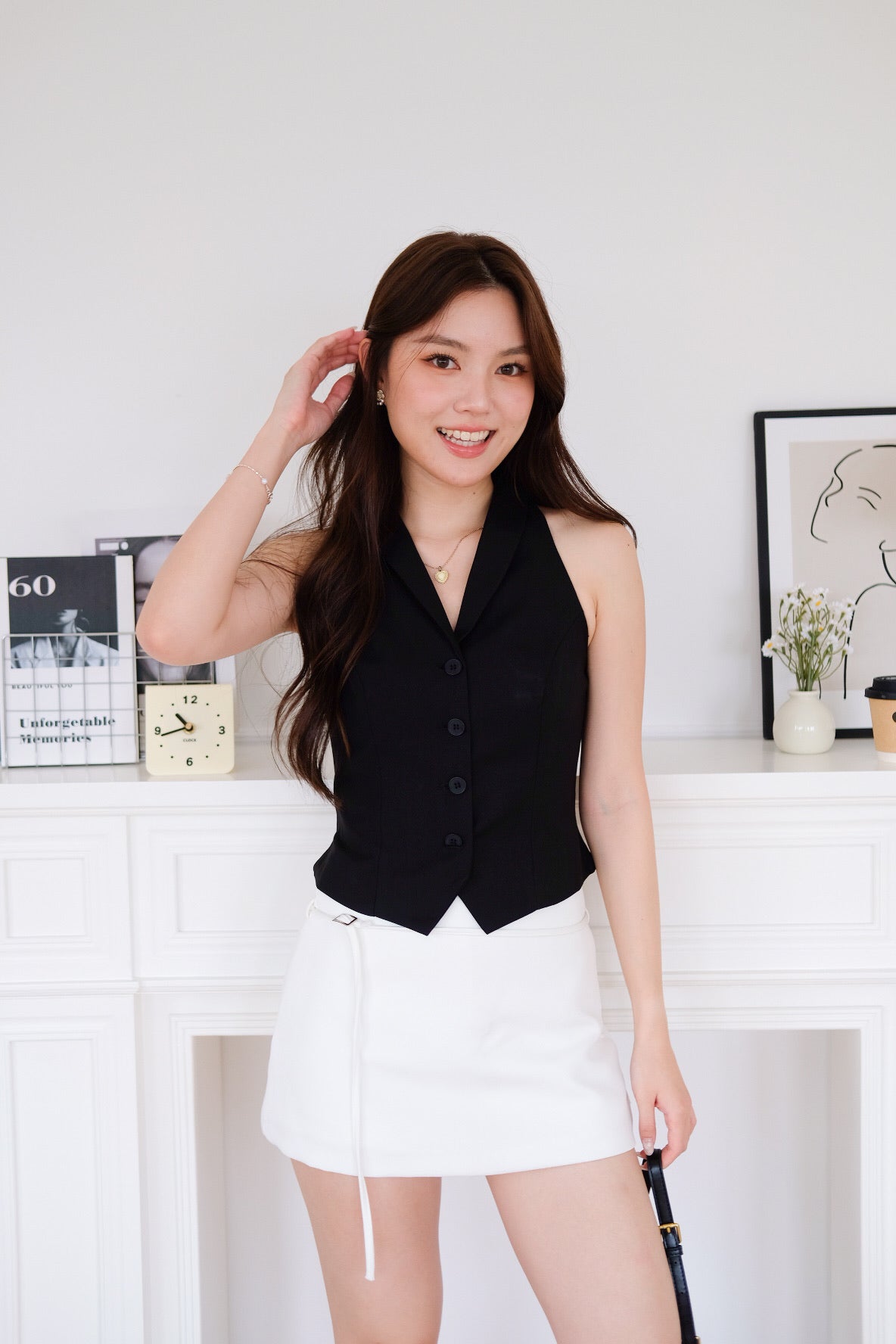 Selene Crop Vest Top (Black)