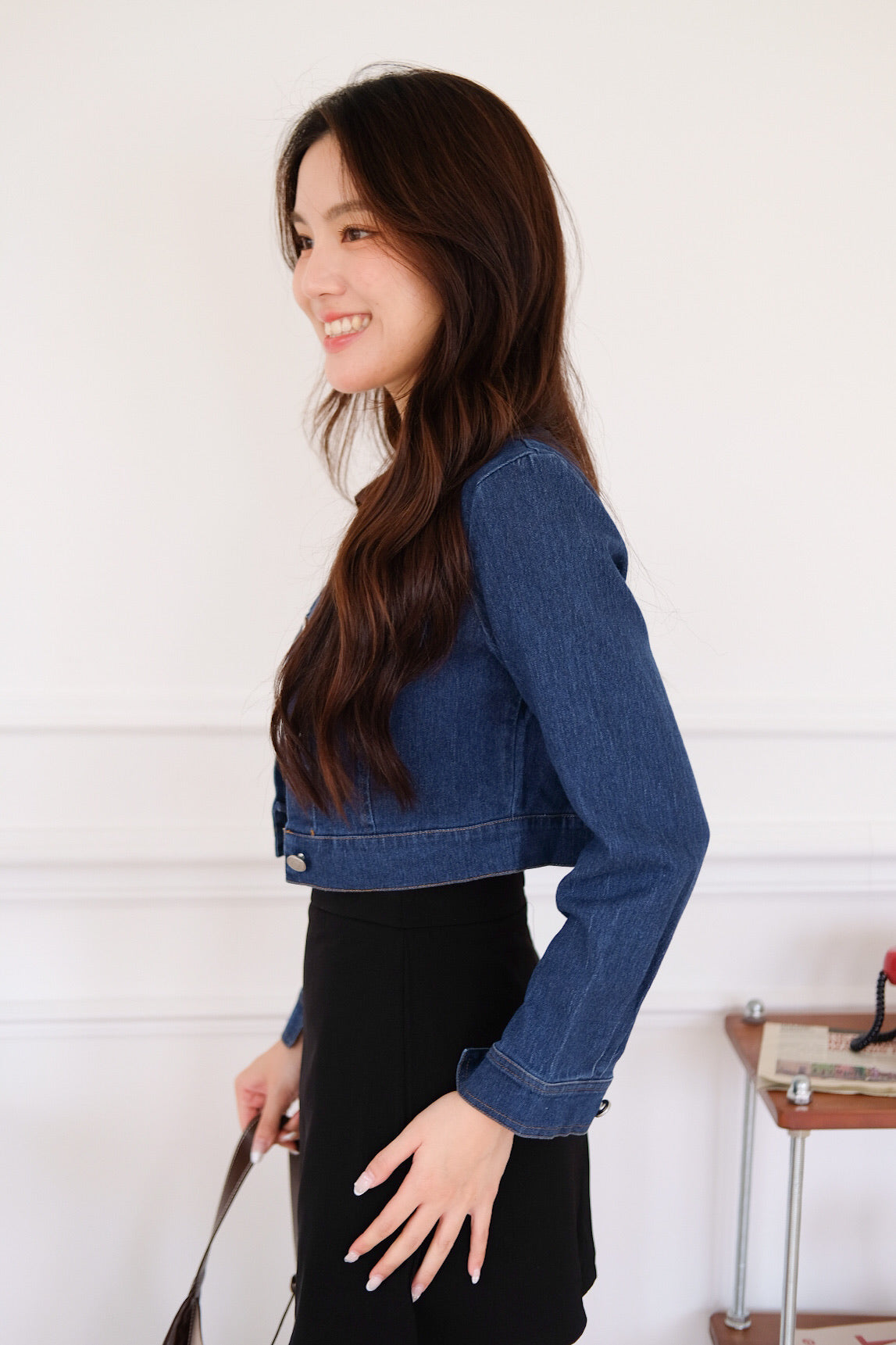 Crosby Contrast Denim Cropped Jacket (Dark Blue)